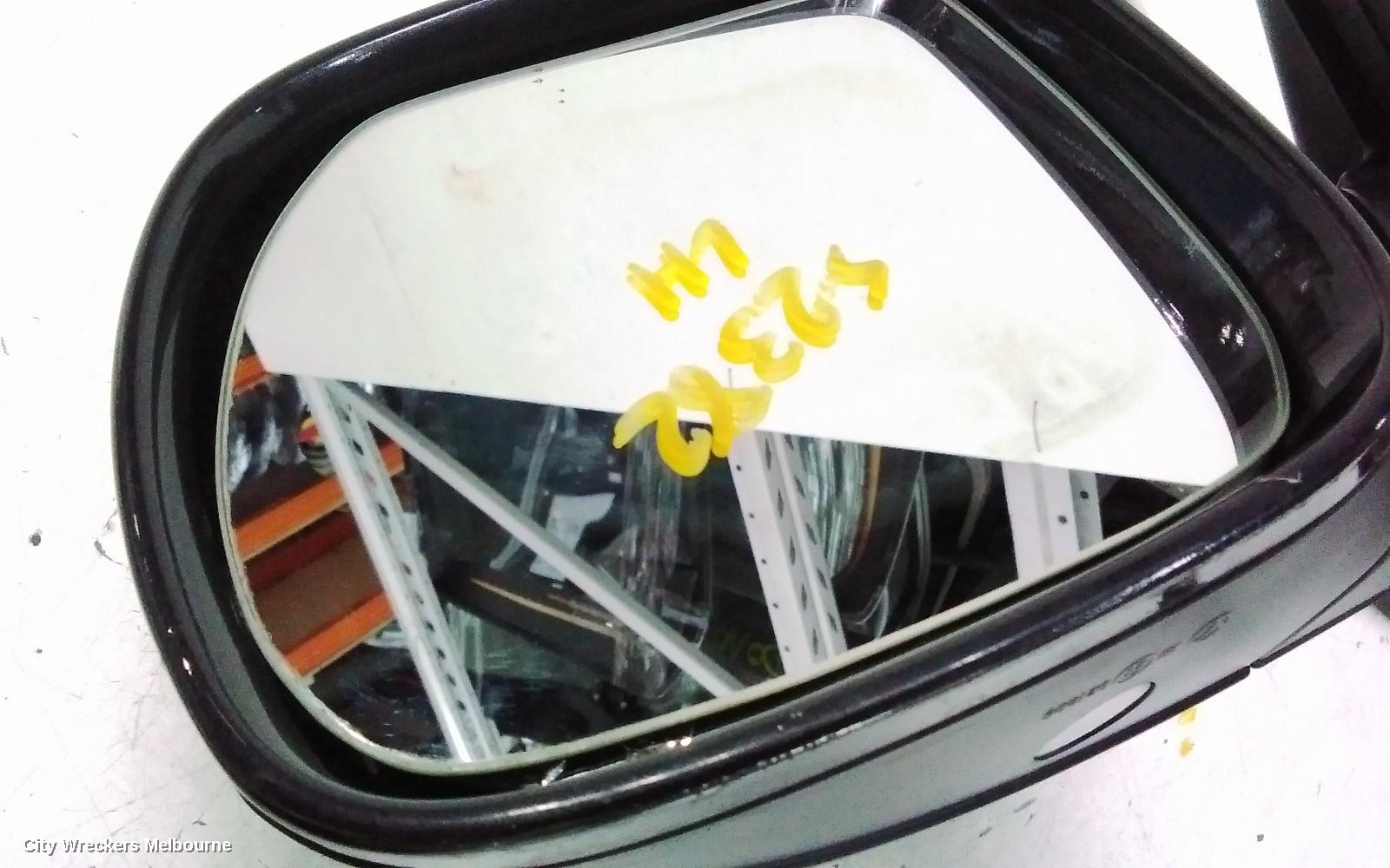 AUDI Q5 LEFT DOOR MIRROR, 8R, MANUAL FOLD, NON LANE CHANGE ASSIST TYPE (6XC/7Y0 1PLUG, 7 WIRE), 03/2009 - 11/2014