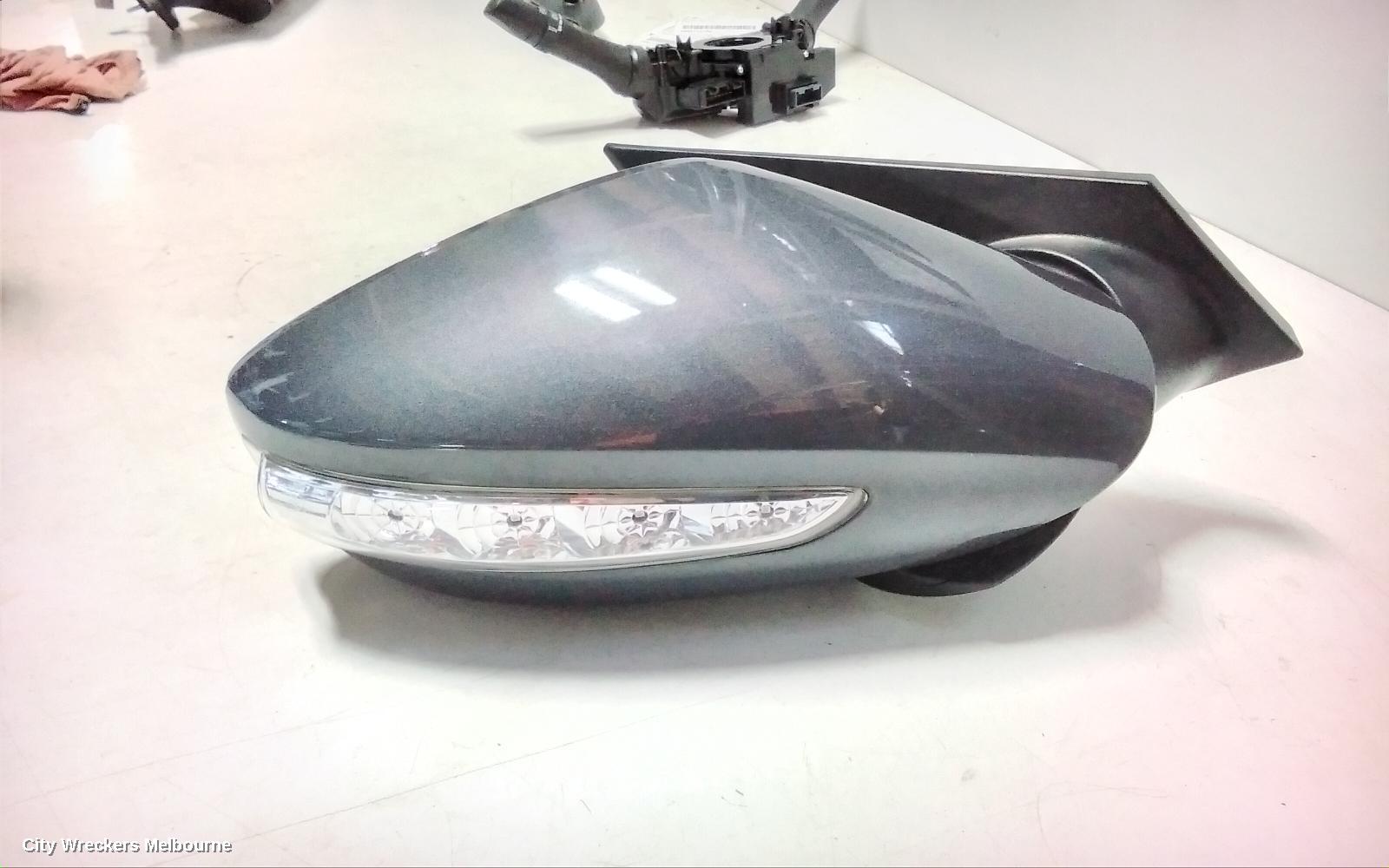 HYUNDAI I45 RIGHT DOOR MIRROR, YF, POWER FOLDING, W/ FLASHER TYPE, 02/2010 - 05/2013 (AUS ONLY)