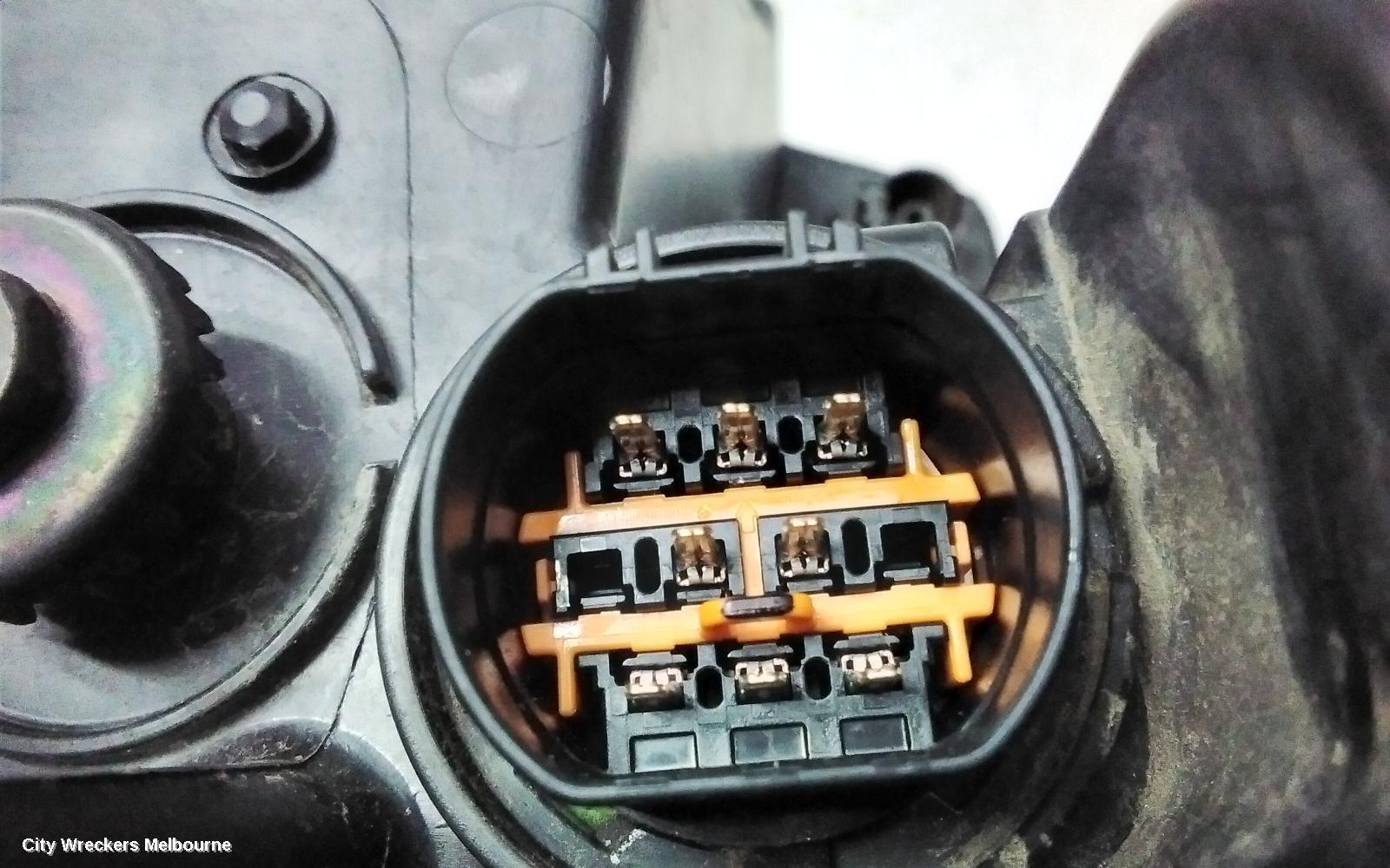 KIA RONDO LEFT HEADLAMP, RP, NON H/LAMP WASHER TYPE, 06/2013 - 12/2018