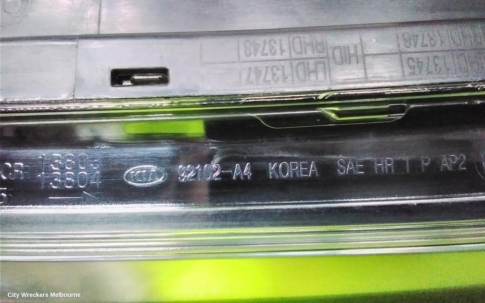 KIA RONDO RIGHT HEADLAMP, RP, NON H/LAMP WASHER TYPE, 06/2013 - 12/2018