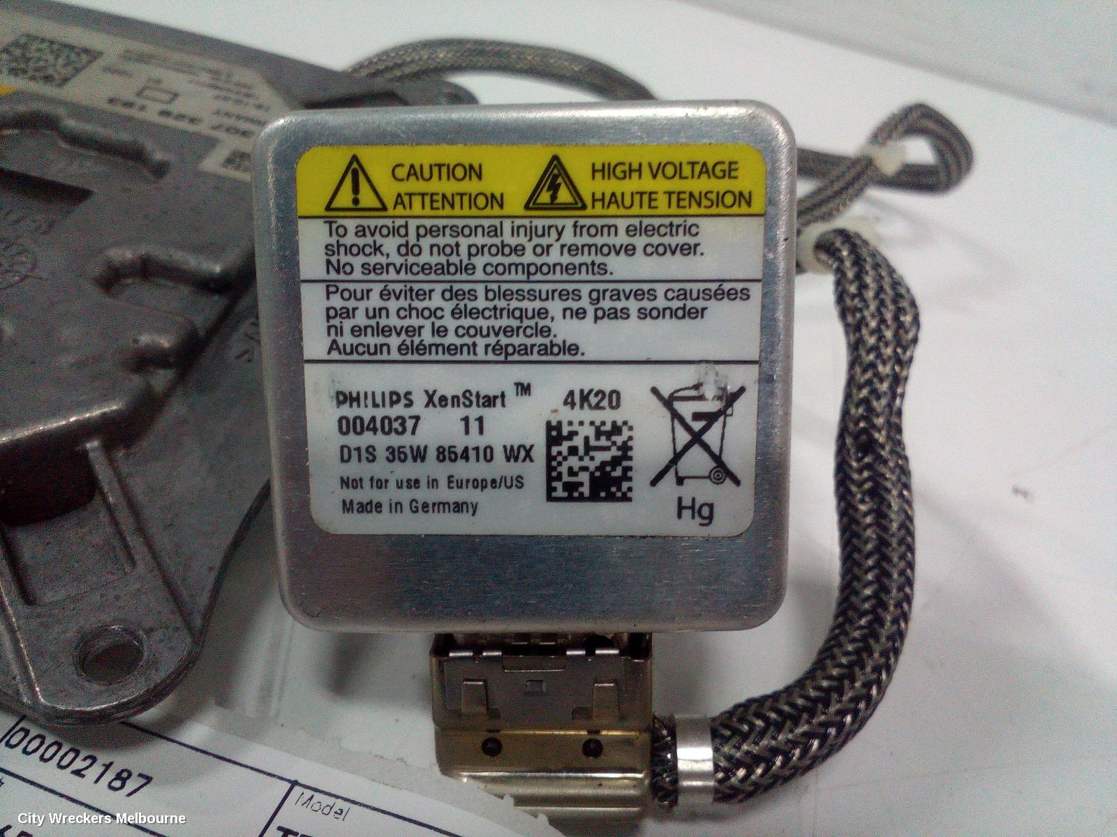 AUDI TT LEFT HEADLAMP, 8J, TTS, XENON TYPE, 08/2008 - 12/2014