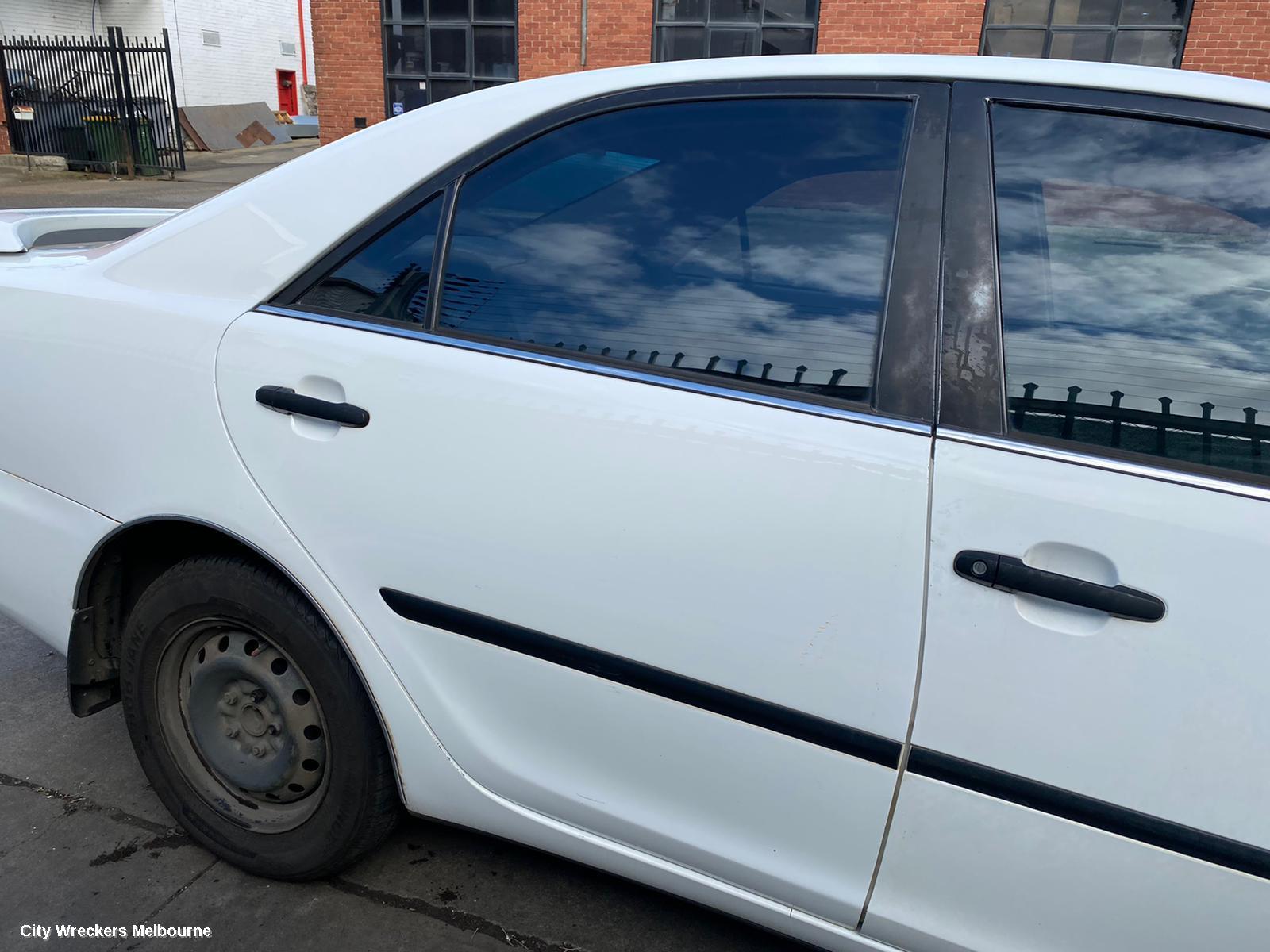 TOYOTA CAMRY LEFT DOOR MIRROR, SK36, BLACK, 08/2002 - 05/2006
