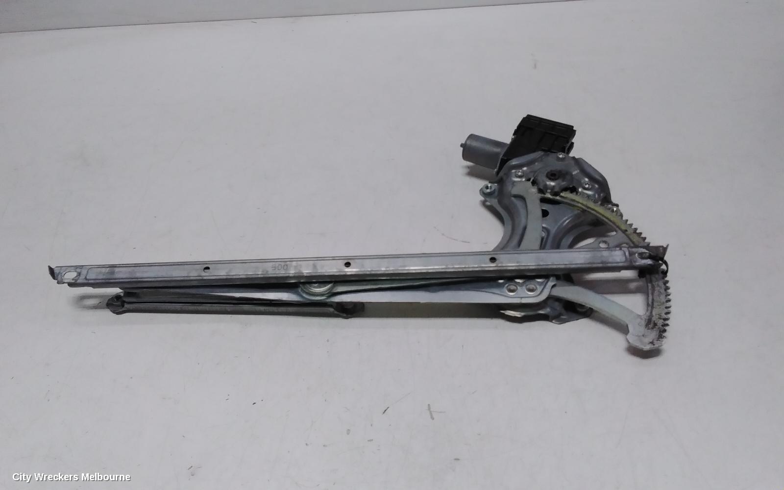 TOYOTA HIACE RIGHT FRONT WINDOW REG/MOTOR, DOOR REG ASSY (REG AND MOTOR), 300 SERIES, 02/2019 ONWARDS