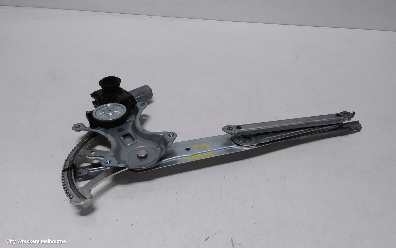 TOYOTA HIACE RIGHT FRONT WINDOW REG/MOTOR, DOOR REG ASSY (REG AND MOTOR), 300 SERIES, 02/2019 ONWARDS