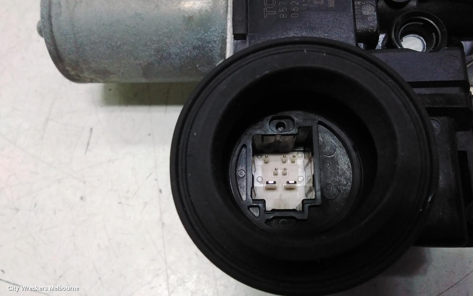 TOYOTA HIACE RIGHT FRONT WINDOW REG/MOTOR, DOOR REG ASSY (REG AND MOTOR), 300 SERIES, 02/2019 ONWARDS