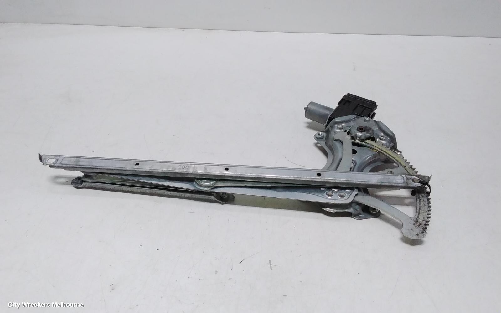 TOYOTA HIACE RIGHT FRONT WINDOW REG/MOTOR, DOOR REG ASSY (REG AND MOTOR), 300 SERIES, 02/2019 ONWARDS