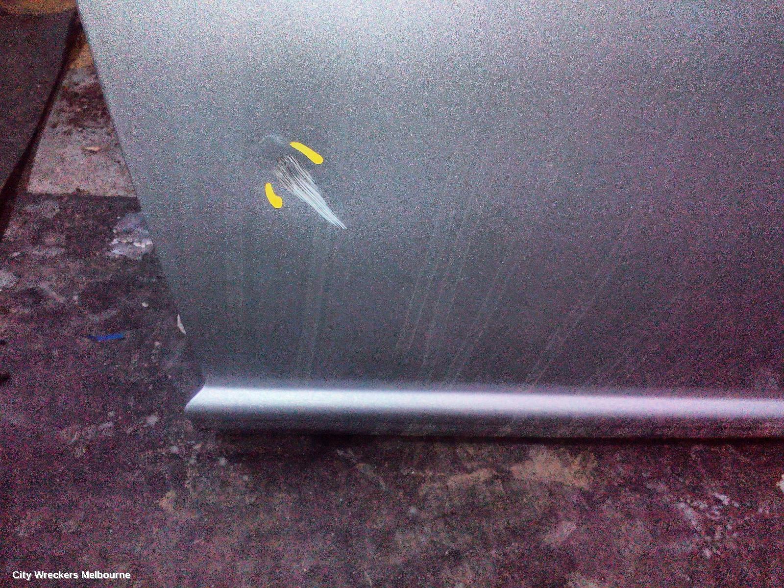 MERCEDES VITO RIGHT REAR DOOR, 447, W/ WINDOW GLASS, NON POWER TYPE, 03/2015 ONWARDS