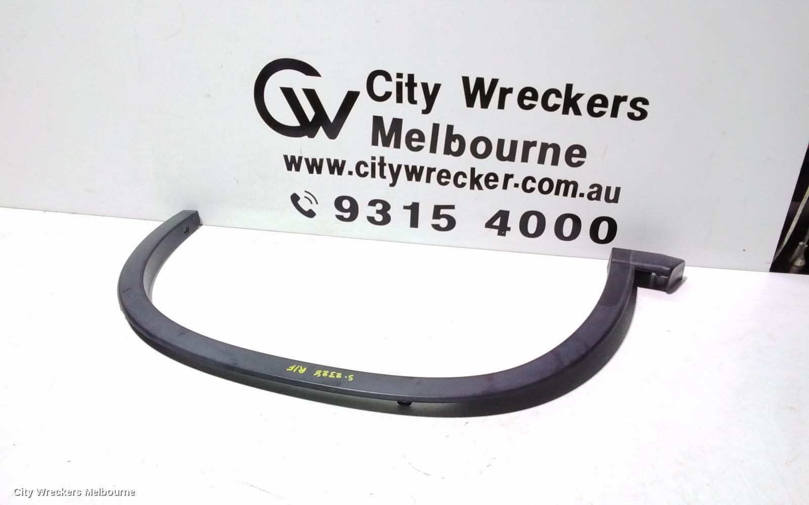 NISSAN XTRAIL WHEEL ARCH FLARE, RH FRONT, T31, 09/2007 - 12/2013