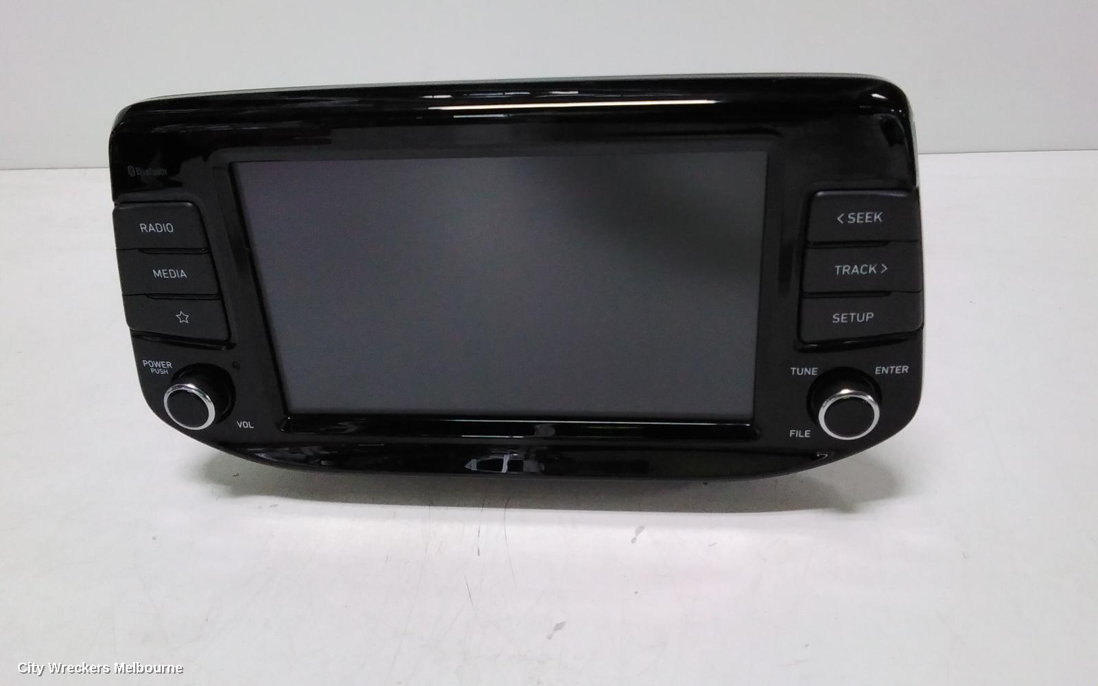 HYUNDAI I30 RADIO/CD/DVD/SAT/TV, HEAD UNIT & DISPLAY, 8 IN, NON SAT NAV/STANDARD AUDIO TYPE, (S. KOREA VIN KMHH), PD, HATCH, 08/2020 ONWARDS