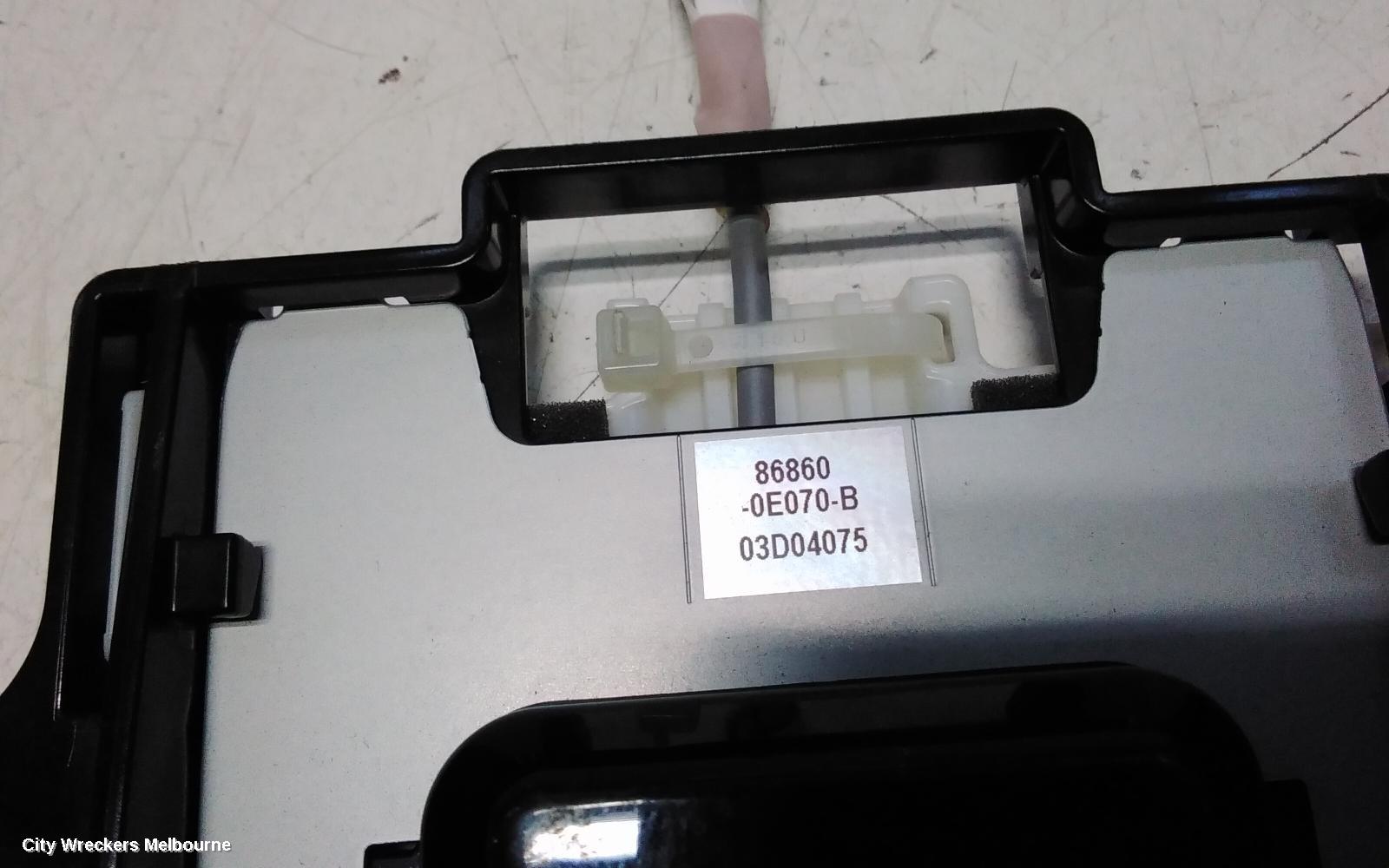 TOYOTA KLUGER RADIO/CD/DVD/SAT/TV, HEAD UNIT, W/ DISPLAY UNIT, 8IN TOUCHSCREEN, W/ SAT NAV TYPE, XU70 SERIES, 03/2021 - 07/2022
