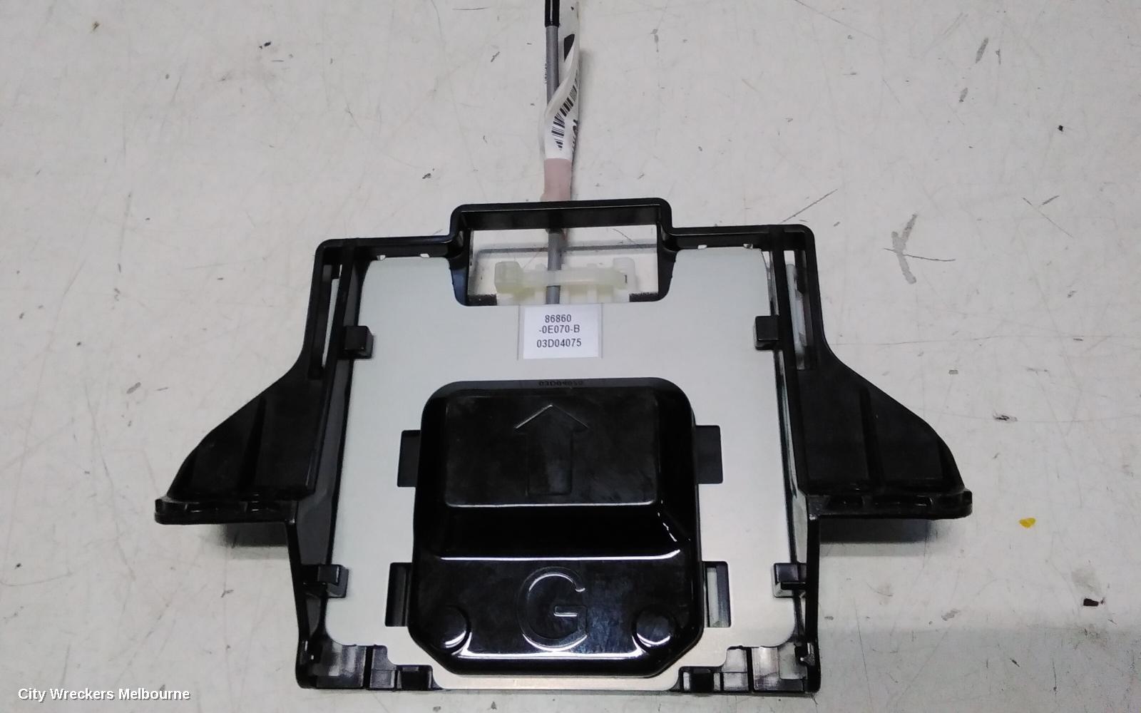 TOYOTA KLUGER RADIO/CD/DVD/SAT/TV, HEAD UNIT, W/ DISPLAY UNIT, 8IN TOUCHSCREEN, W/ SAT NAV TYPE, XU70 SERIES, 03/2021 - 07/2022