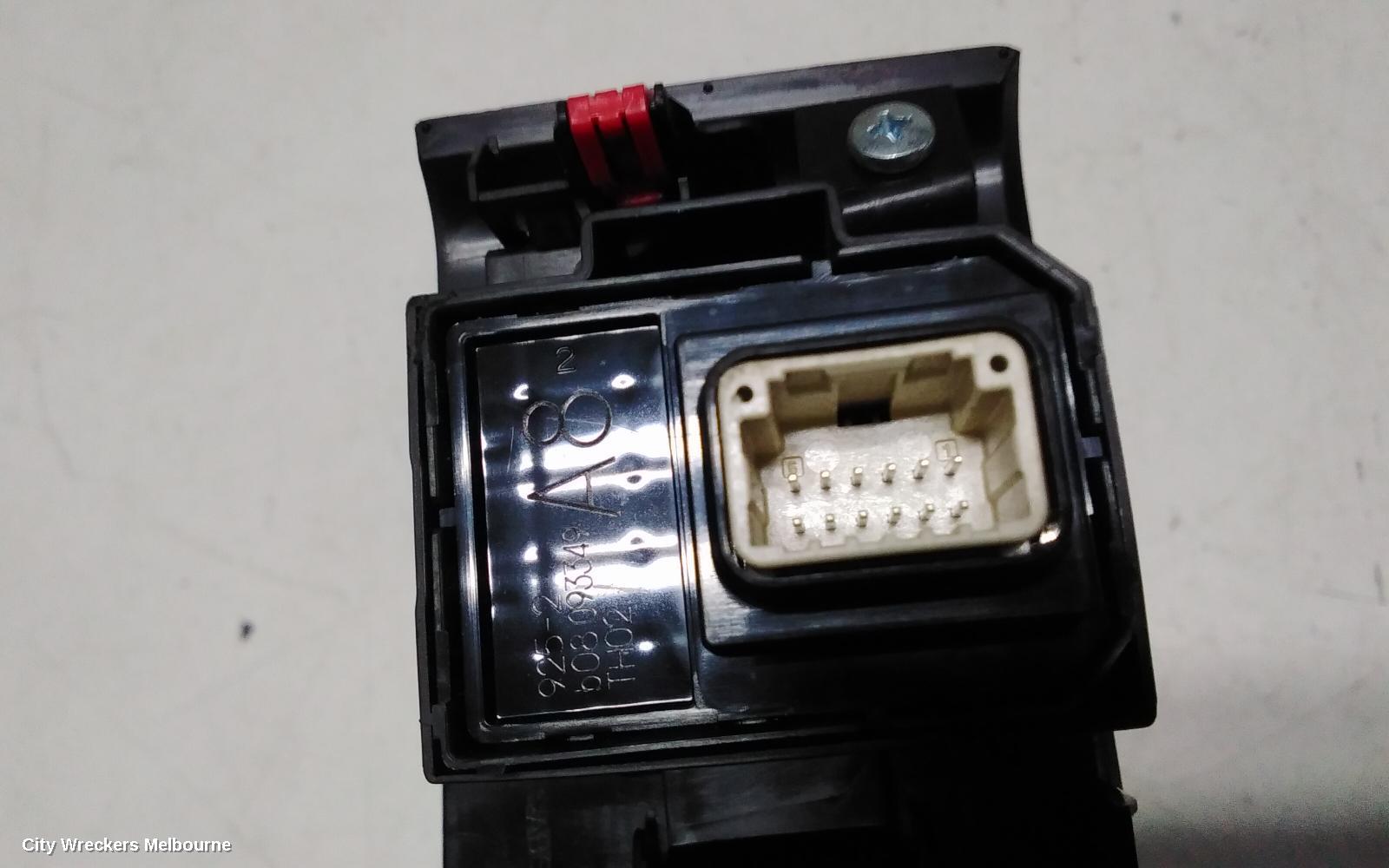 TOYOTA KLUGER PWR DR WIND SWITCH, XU70 SERIES, RH FRONT (MASTER SWITCH), BLACK EDGE TYPE, 03/2021 ONWARDS