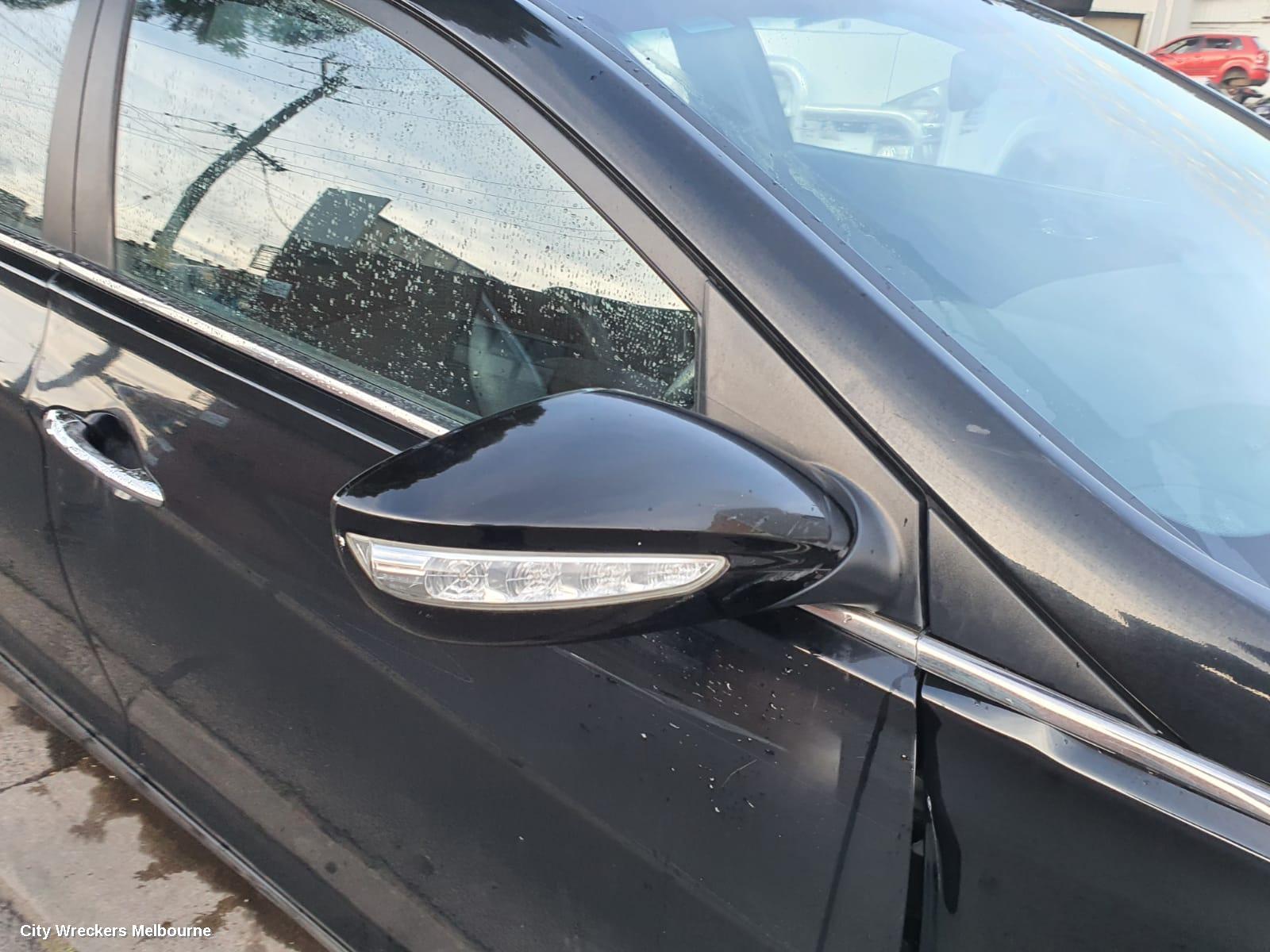 HYUNDAI I45 MOUNT, YF, 02/2010 - 05/2014
