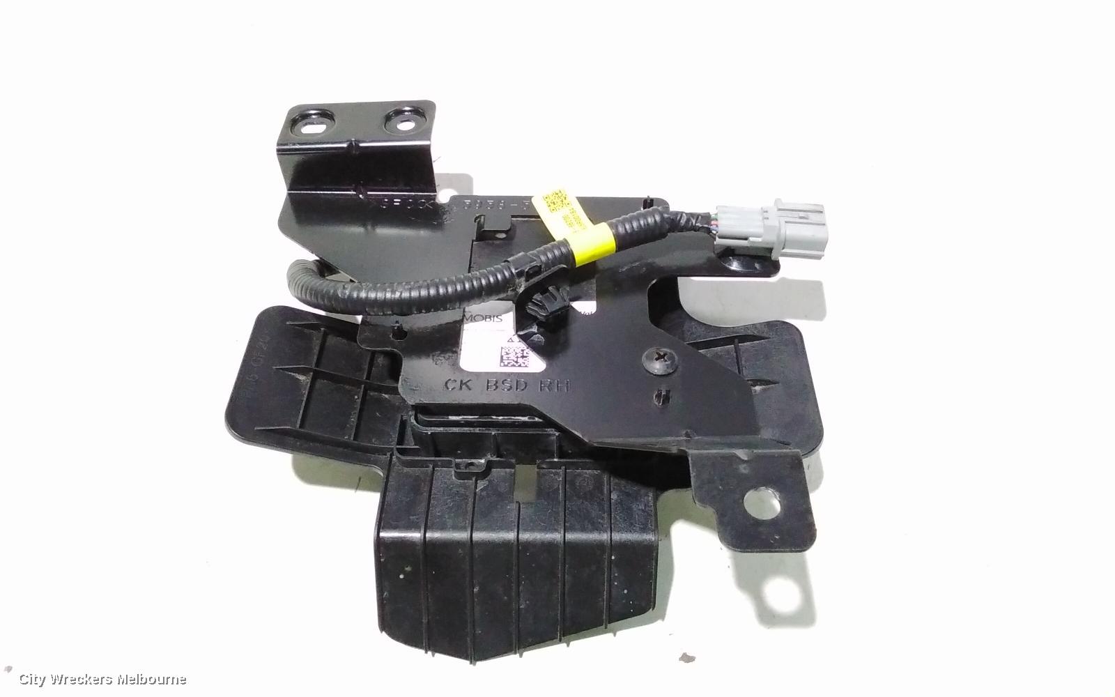 KIA STINGER, MISC SWITCH, CK, 06/2017 - 04/2023, RIGHT BLIND SPOT MODULE  P/N 95821-J5001: 107894