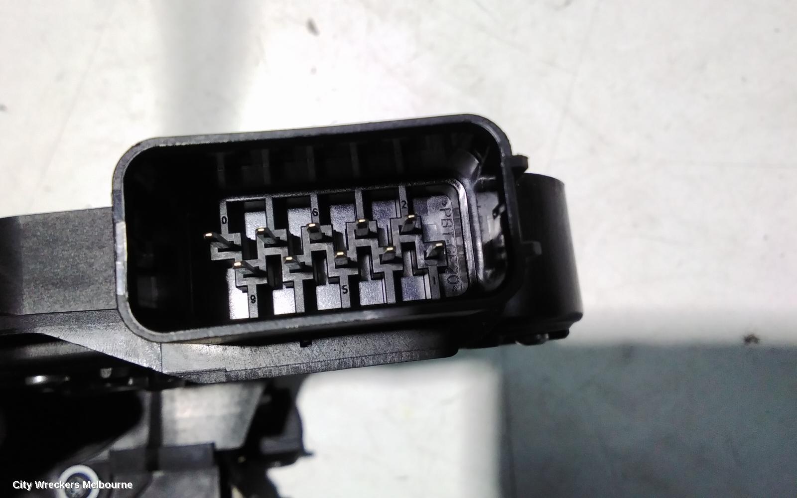 LAND ROVER RANGEROVER SPORT DOOR/BOOT/GATE LOCK, RIGHT REAR DOOR LOCK, L320, W/ PROXIMITY KEYLESS ENTRY, 11/2010 - 05/2013