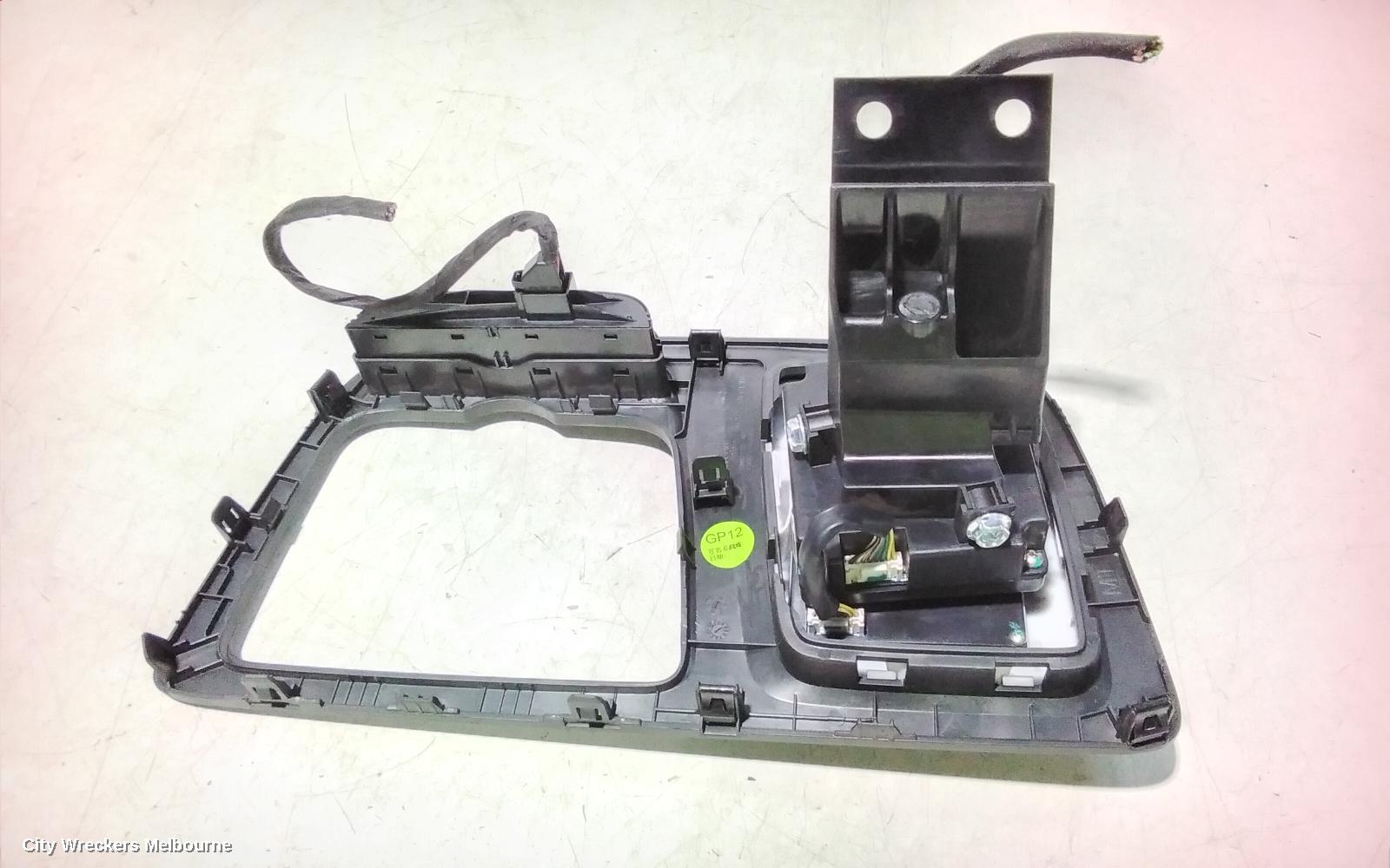 LDV G10 GEAR STICK/SHIFTER, AUTO, DIESEL, 2.0, TURBO, 8 SPEED, (G10+) ROUND SWITCH TYPE SV7C, VAN, 06/2021 ONWARDS