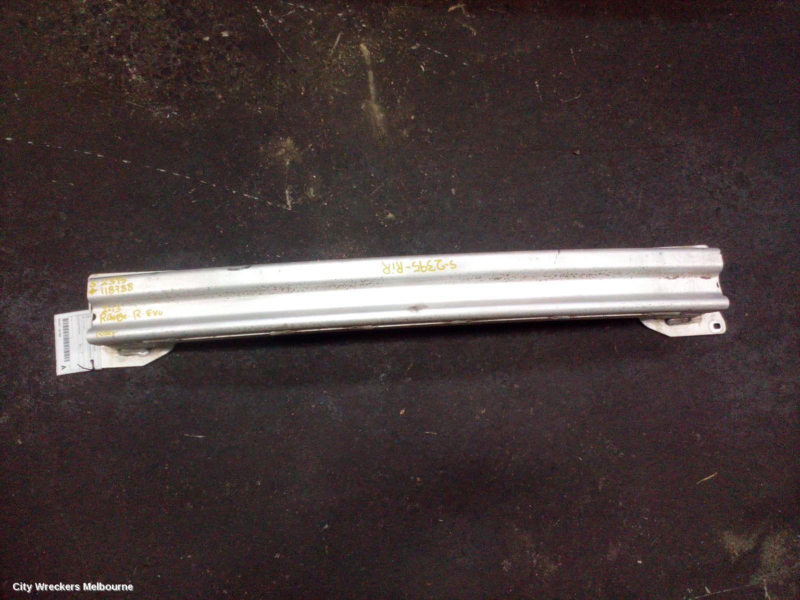 LAND ROVER RANGEROVER EVOQUE R/BAR BRACKET/REINFO, L538, 11/2011 - 01/2019