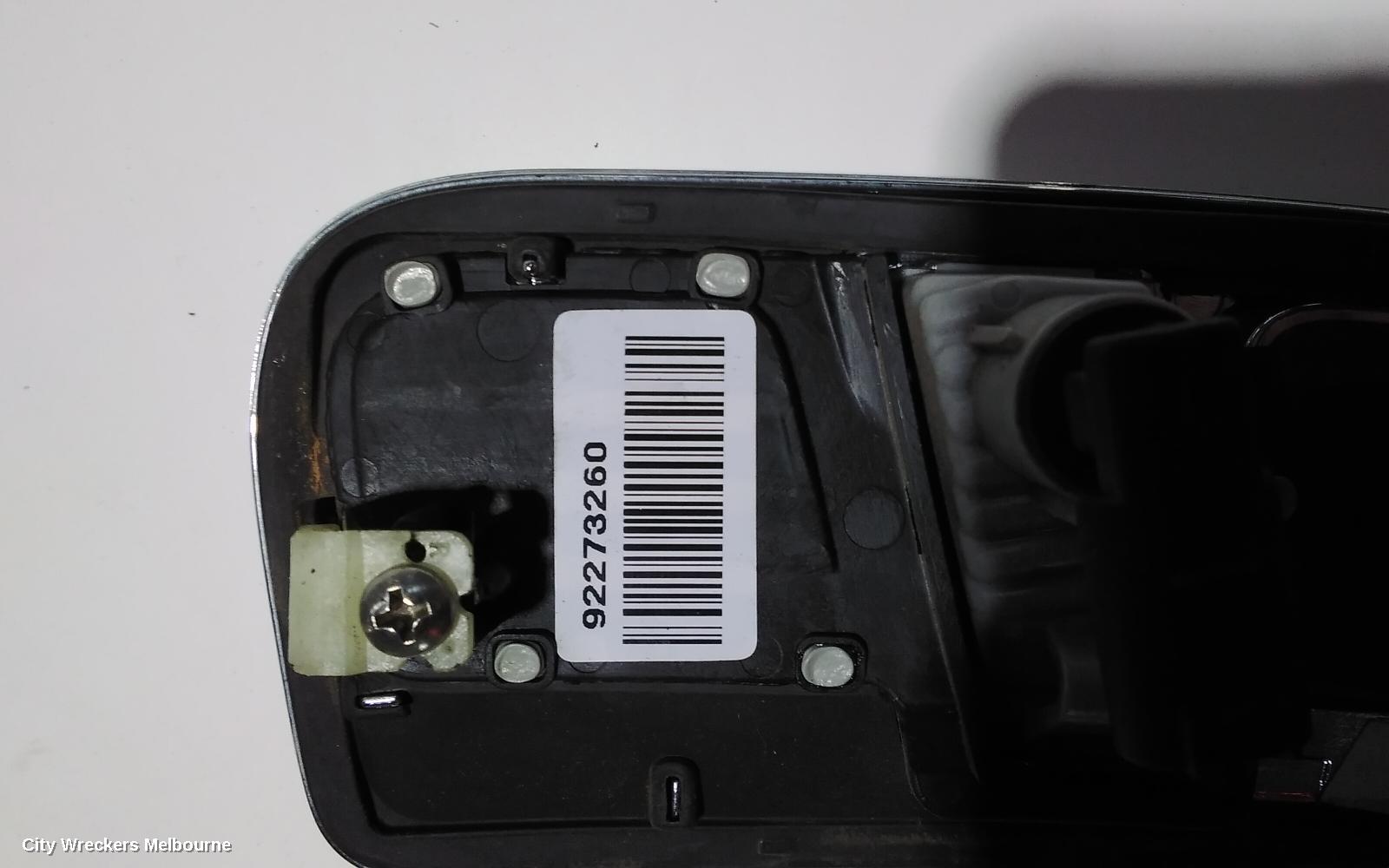 HOLDEN COMMODORE LEFT INDICATOR/FOG/SIDE, GUARD FLASHER (REPEATER), VF, 05/2013 - 12/2017