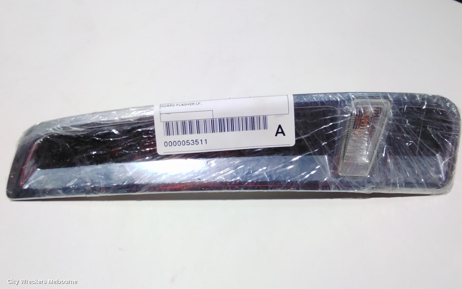 HOLDEN COMMODORE LEFT INDICATOR/FOG/SIDE, GUARD FLASHER (REPEATER), VF, 05/2013 - 12/2017