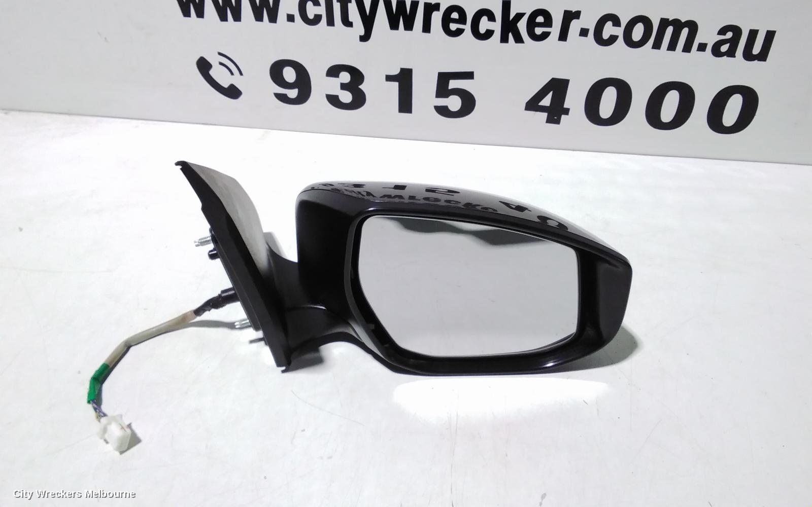 NISSAN PULSAR RIGHT DOOR MIRROR, B17, SEDAN, MANUAL FOLD TYPE, 12/2012 - 12/2017