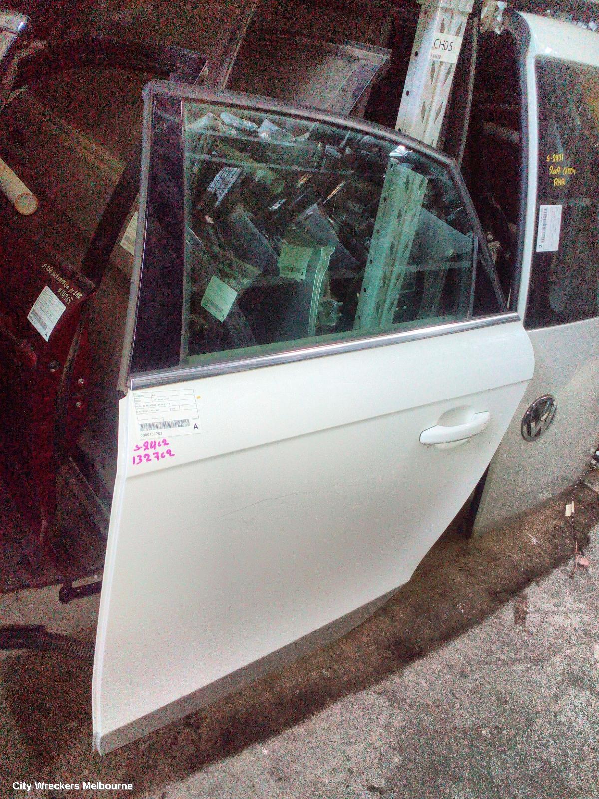 AUDI A4 LEFT REAR DOOR/SLIDING, A4/S4, B8 8K, SEDAN, 02/2008 - 01/2016