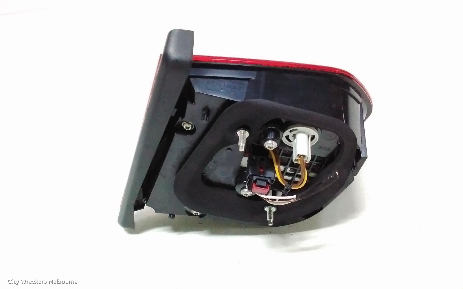 VOLKSWAGEN GOLF REAR GARNISH, BOOTLID LAMP (LH SIDE), GEN 6, 08/2011 ONWARDS