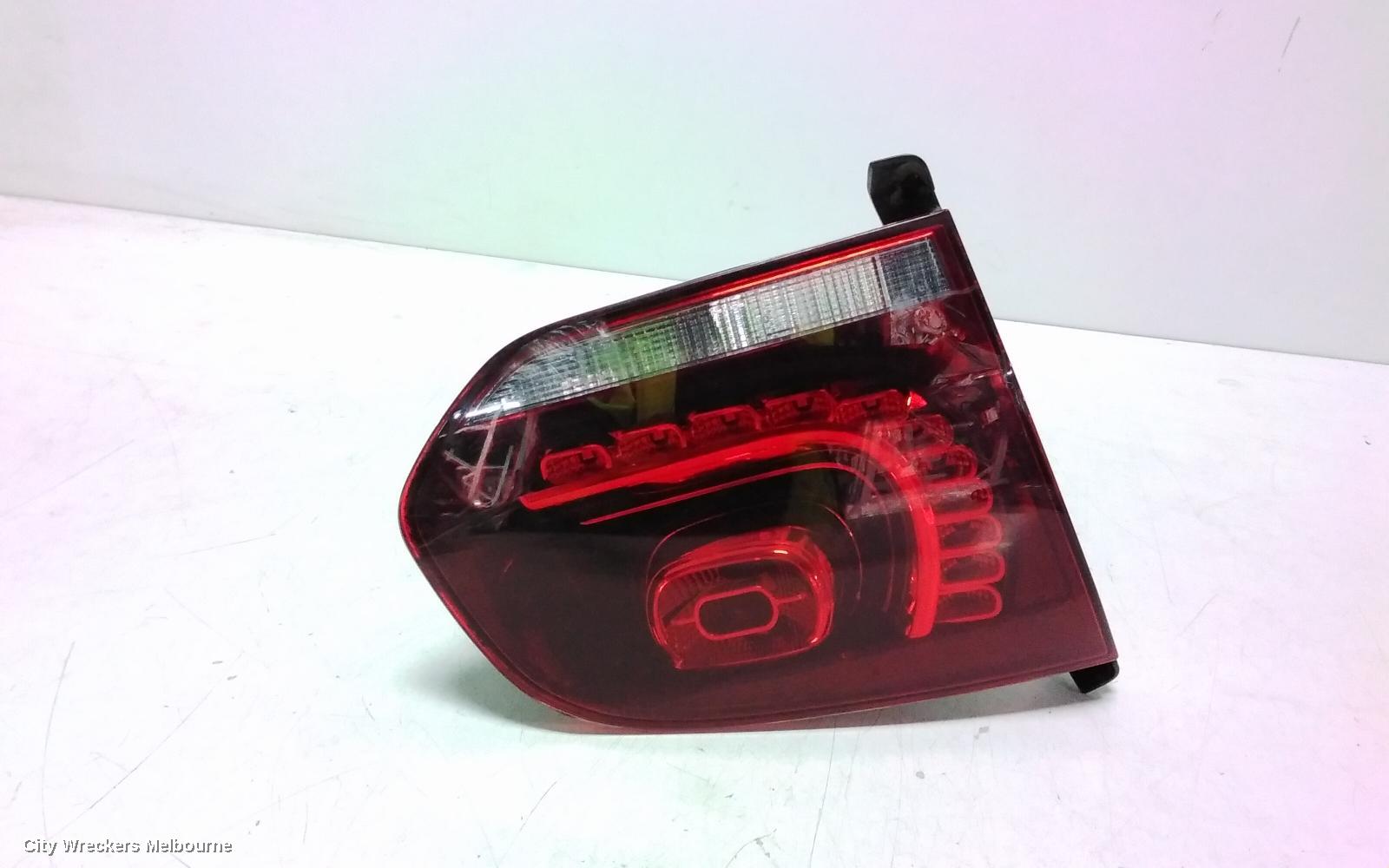 VOLKSWAGEN GOLF REAR GARNISH, BOOTLID LAMP (LH SIDE), GEN 6, 08/2011 ONWARDS