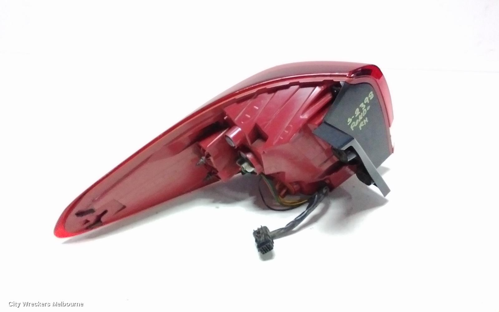 KIA RONDO RIGHT TAILLIGHT, RP, STANDARD TYPE, SI/SLI, 06/2013 - 12/2018