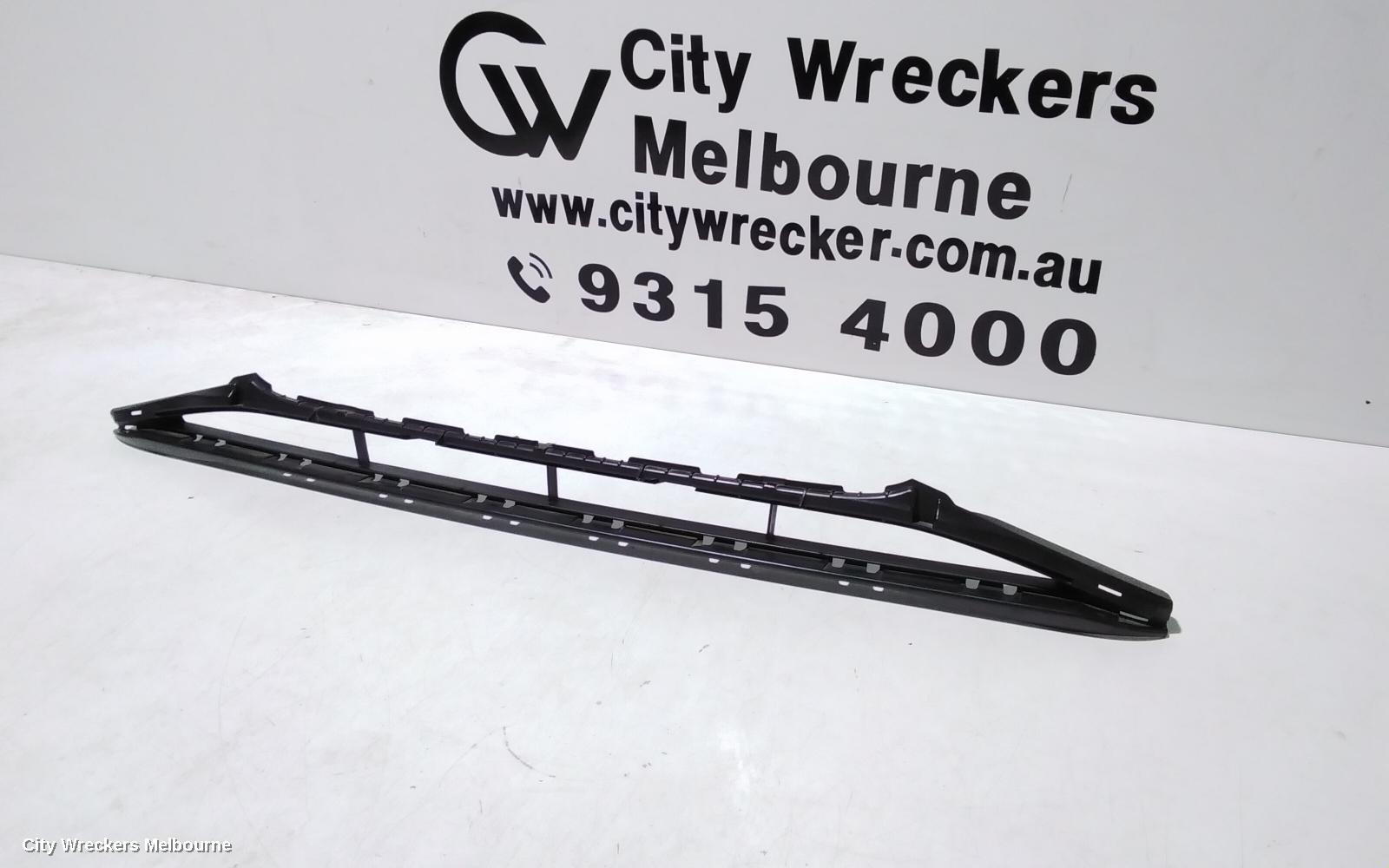 AUDI A4 GRILLE, BUMPER GRILLE (CENTRE), B8 8K (A4), 07/2012 - 01/2016