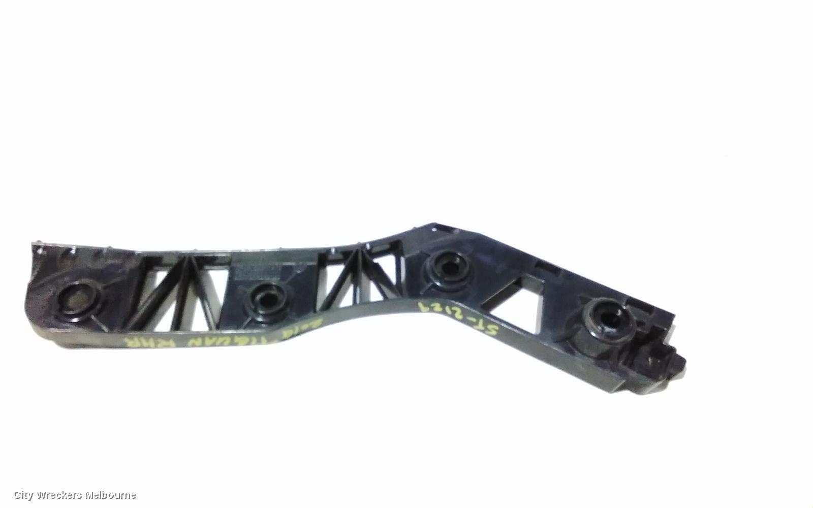 VOLKSWAGEN TIGUAN, 5NA, 06/2016 - 02/2024, RHR BAR BRAKET: 108158