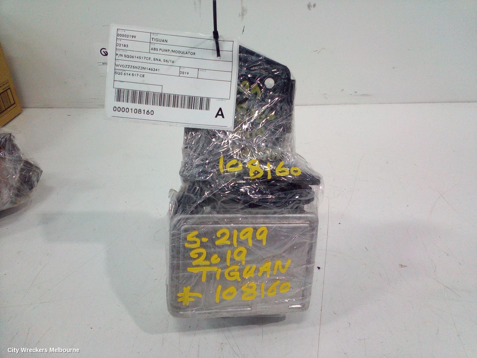 VOLKSWAGEN TIGUAN ABS PUMP/MODULATOR, P/N 5Q0614517CE, 5NA, 06/2016 ONWARDS