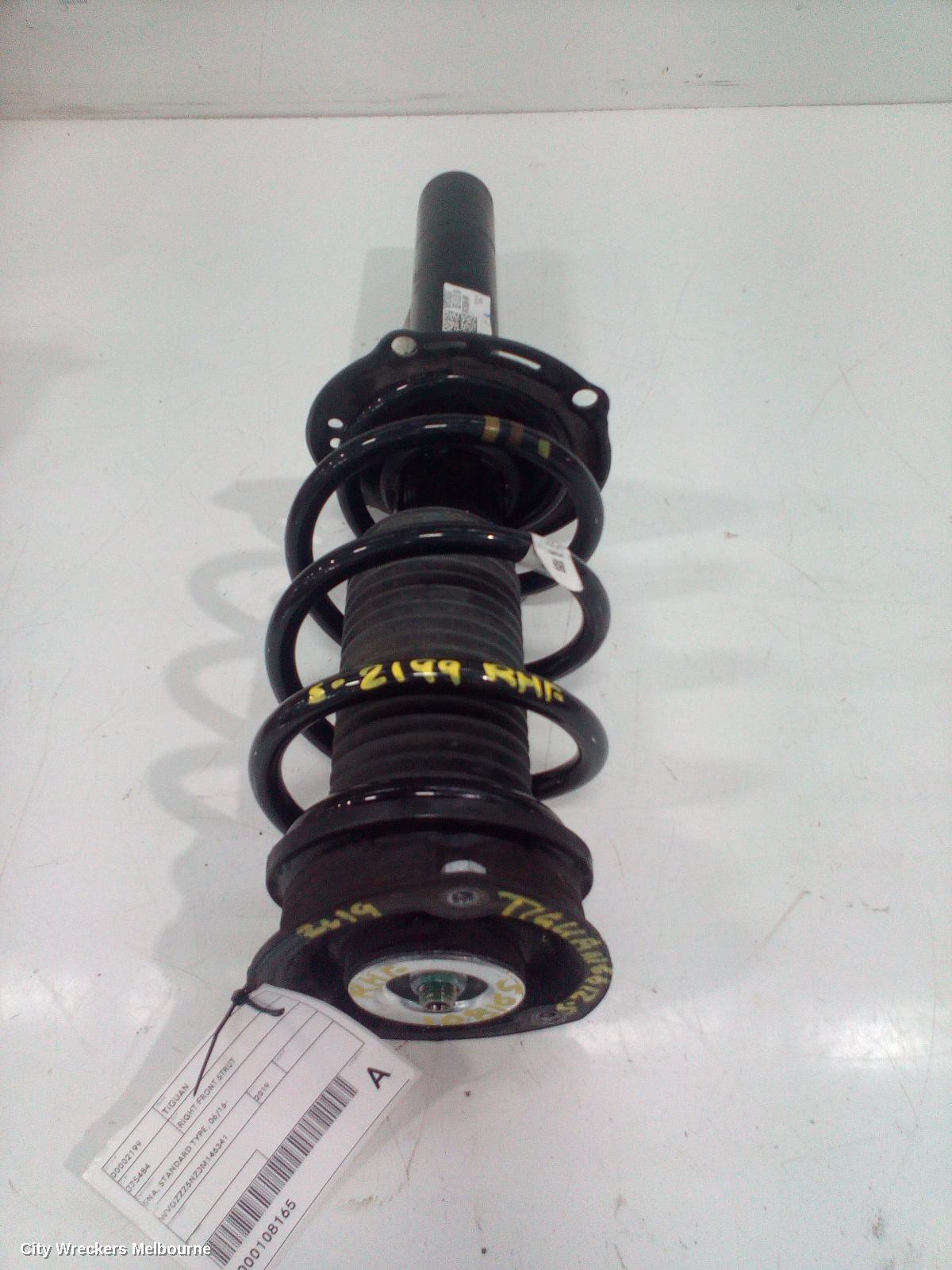 VOLKSWAGEN TIGUAN RIGHT FRONT STRUT, 5NA, STANDARD TYPE, 06/2016 ONWARDS