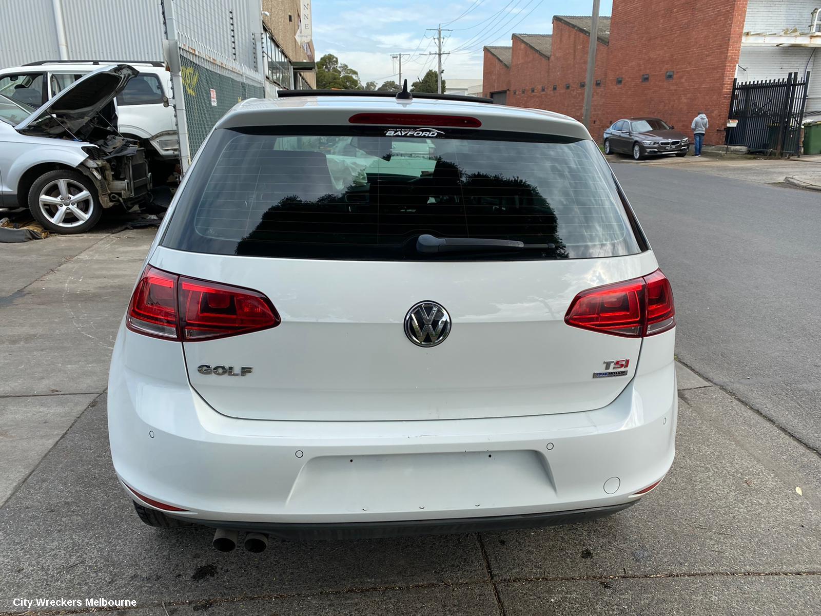 VOLKSWAGEN GOLF LEFT TAILLIGHT, GEN 7, HATCH, STANDARD, NON LED TYPE, 03/2013 - 03/2017