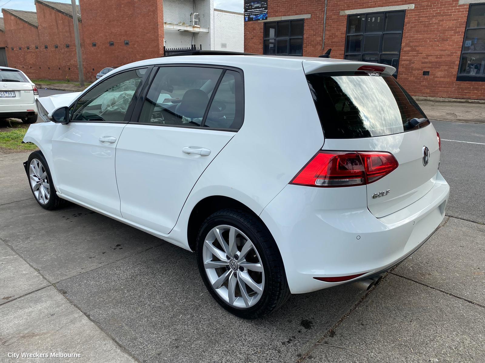 VOLKSWAGEN GOLF LEFT TAILLIGHT, GEN 7, HATCH, STANDARD, NON LED TYPE, 03/2013 - 03/2017