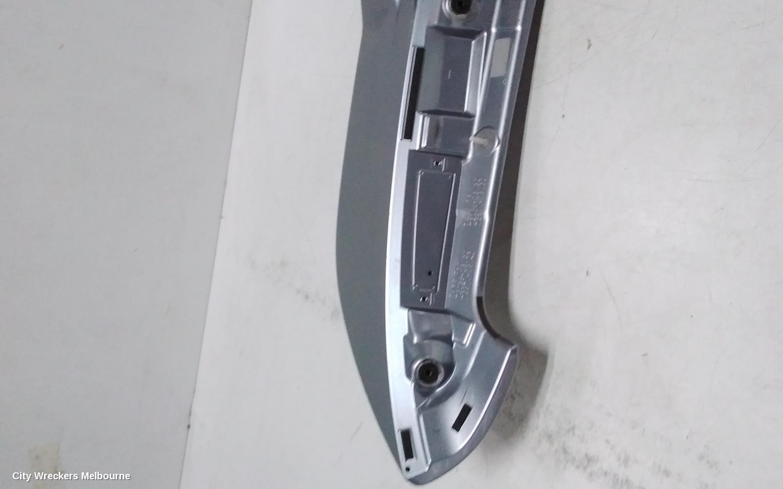 TOYOTA TARAGO REAR SPOILER, ACR50R, 03/2006 - 06/2020