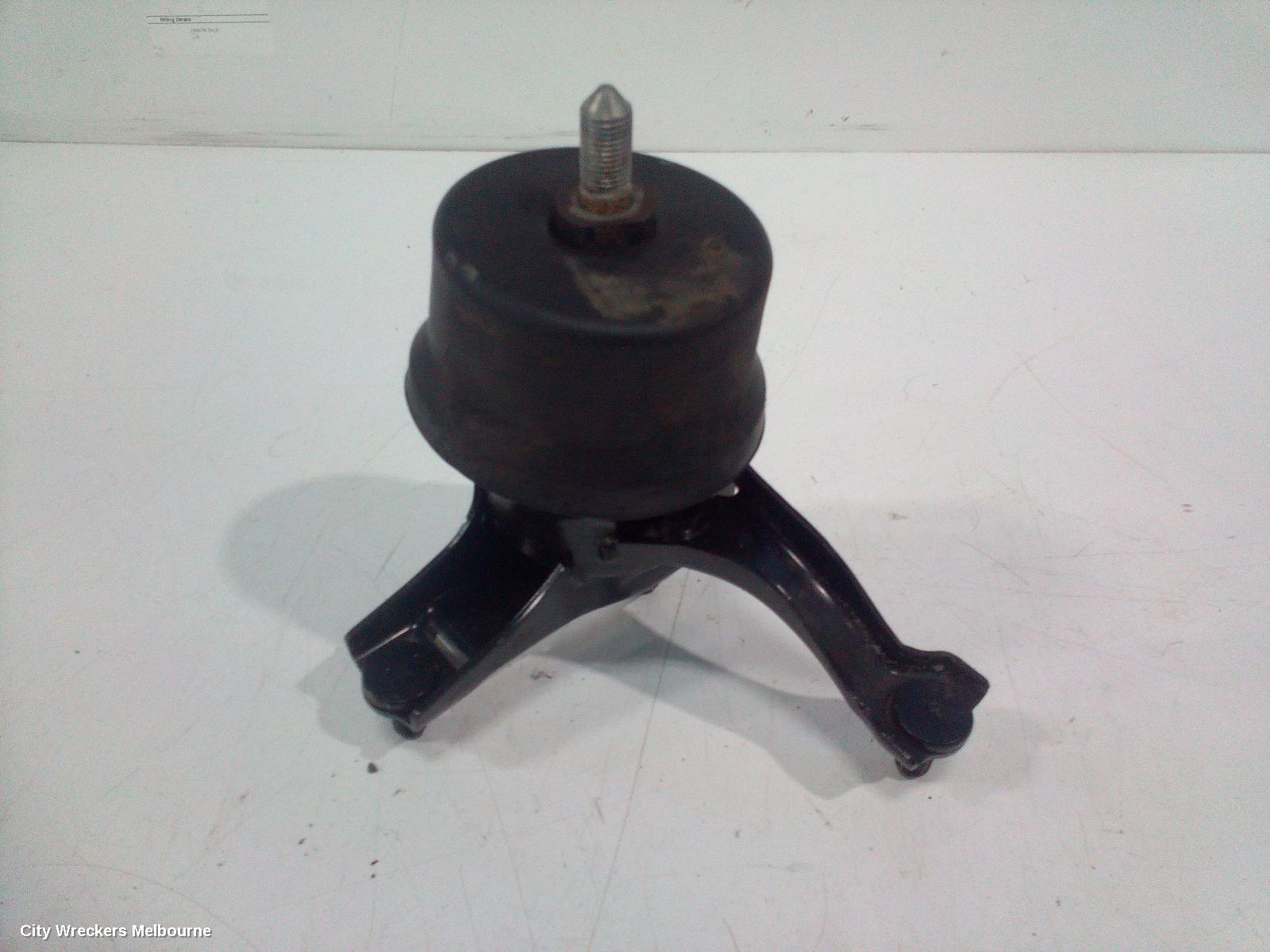TOYOTA CAMRY MOUNT, XV50, 12/2011 - 05/2015