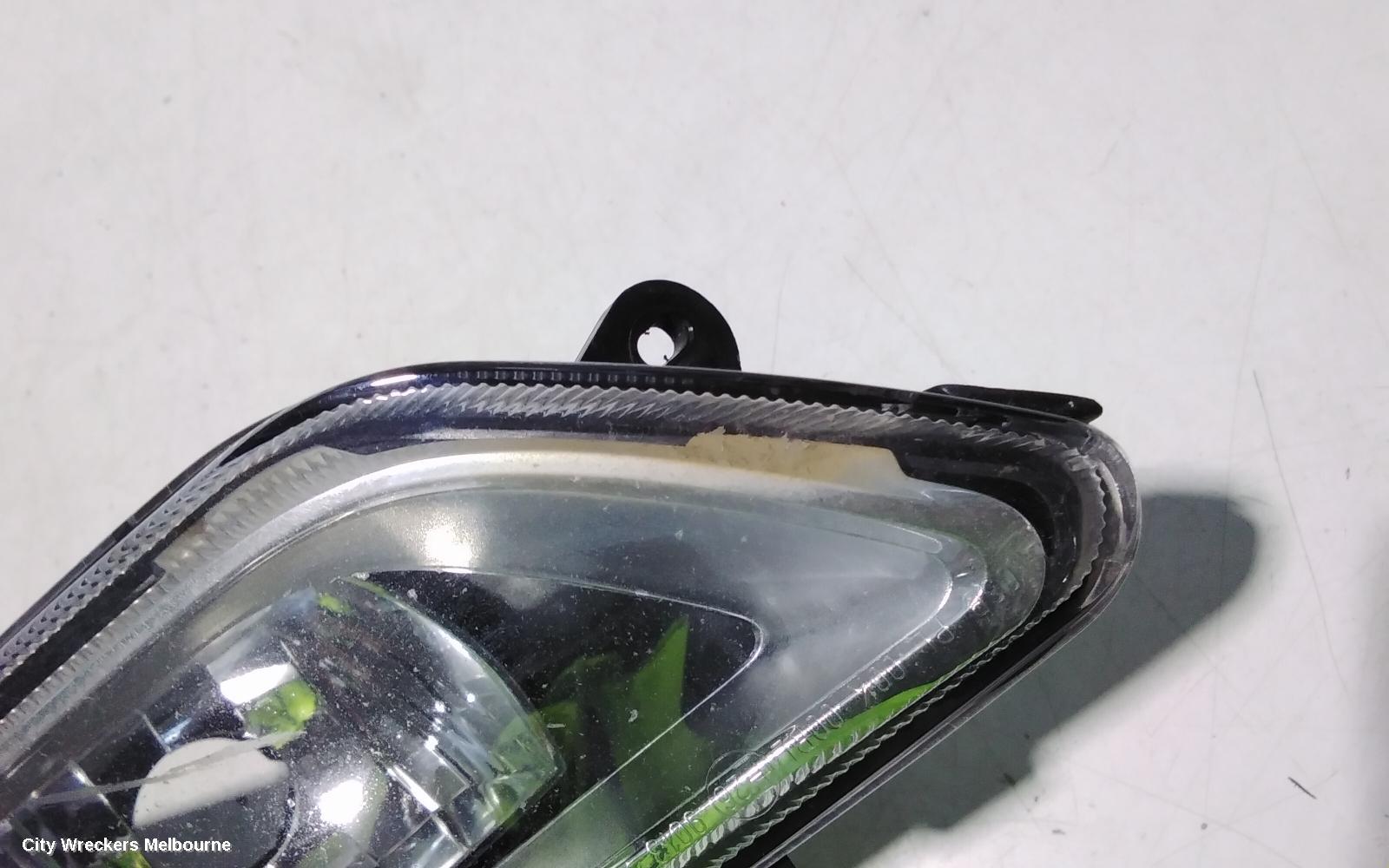 VOLKSWAGEN PASSAT LEFT INDICATOR/FOG/SIDE, BUMPER FOGLAMP, 3C/MK6 B7, SEDAN/WAGON/ALLTRACK, W/ DAYTIME RUNNING LAMP, 09/2010 - 05/2015