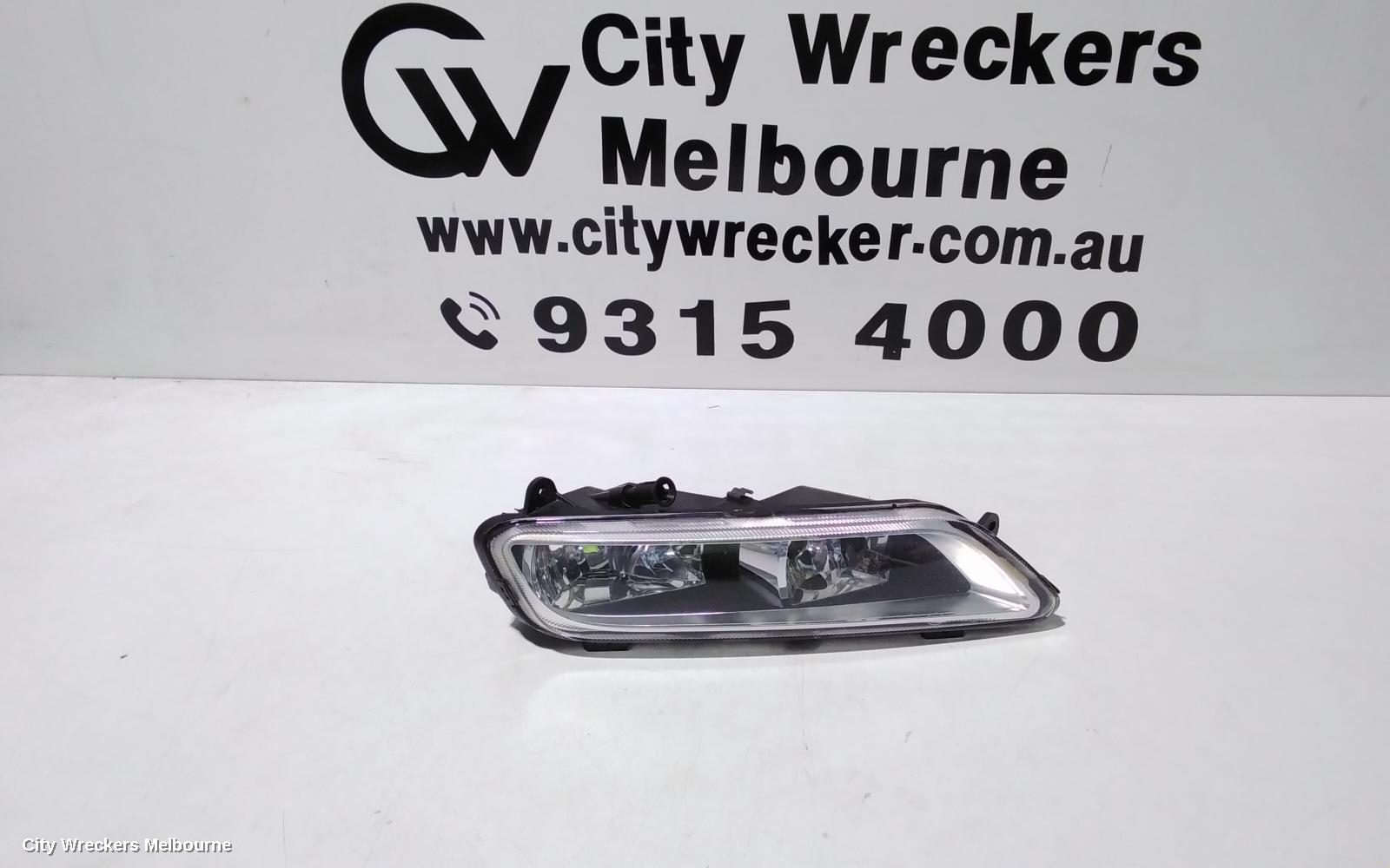 VOLKSWAGEN PASSAT LEFT INDICATOR/FOG/SIDE, BUMPER FOGLAMP, 3C/MK6 B7, SEDAN/WAGON/ALLTRACK, W/ DAYTIME RUNNING LAMP, 09/2010 - 05/2015