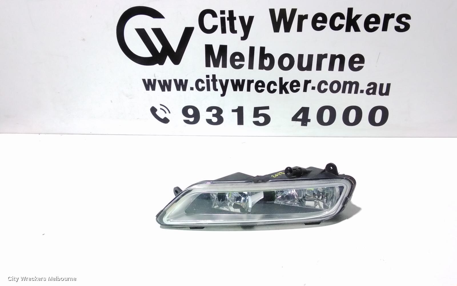 VOLKSWAGEN PASSAT RIGHT INDICATOR/FOG/SIDE, BUMPER FOGLAMP, 3C/MK6 B7, SEDAN/WAGON/ALLTRACK, W/ DAYTIME RUNNING LAMP, 09/2010 - 05/2015