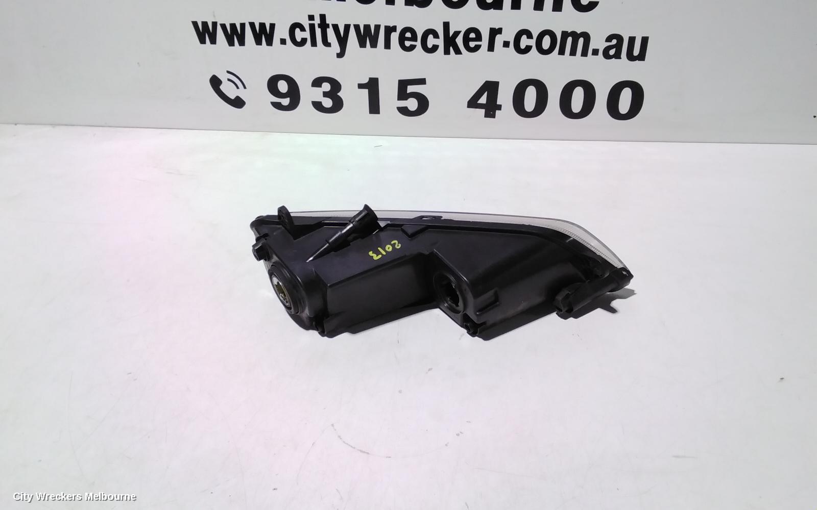 VOLKSWAGEN PASSAT RIGHT INDICATOR/FOG/SIDE, BUMPER FOGLAMP, 3C/MK6 B7, SEDAN/WAGON/ALLTRACK, W/ DAYTIME RUNNING LAMP, 09/2010 - 05/2015