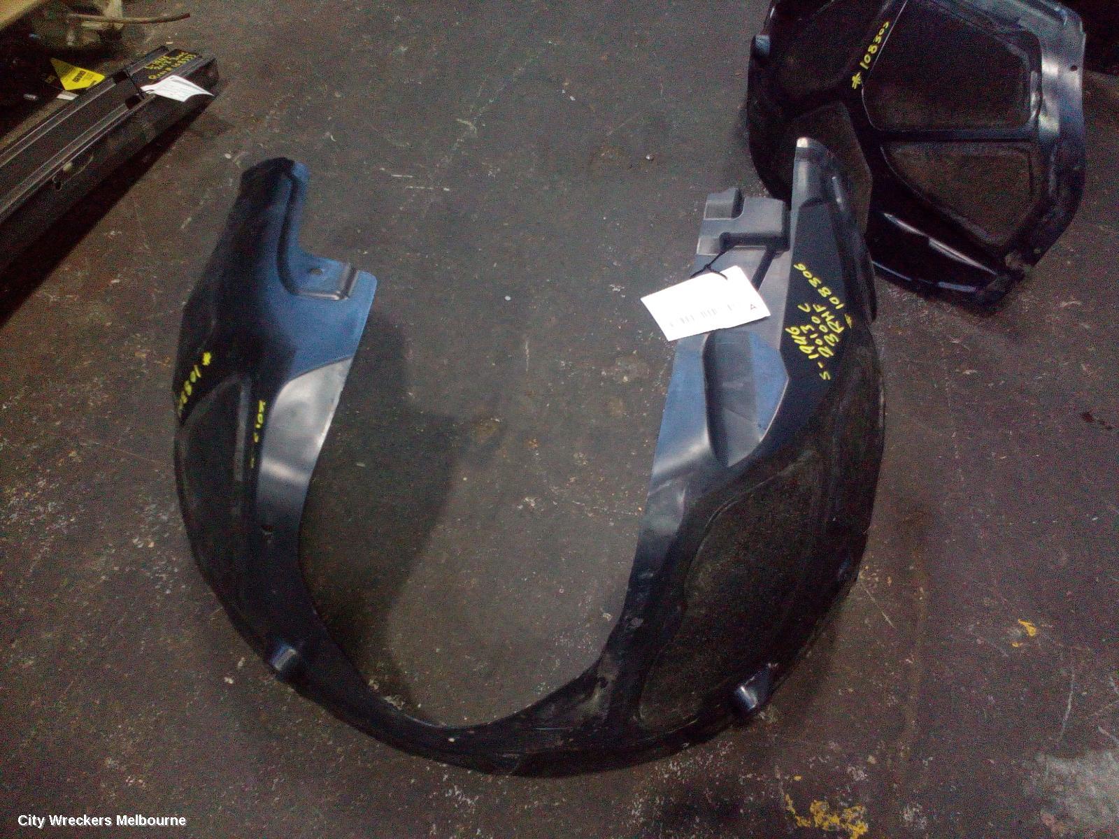 CHRYSLER 300C RIGHT GUARD LINER, LX2, 05/2012 - 12/2014