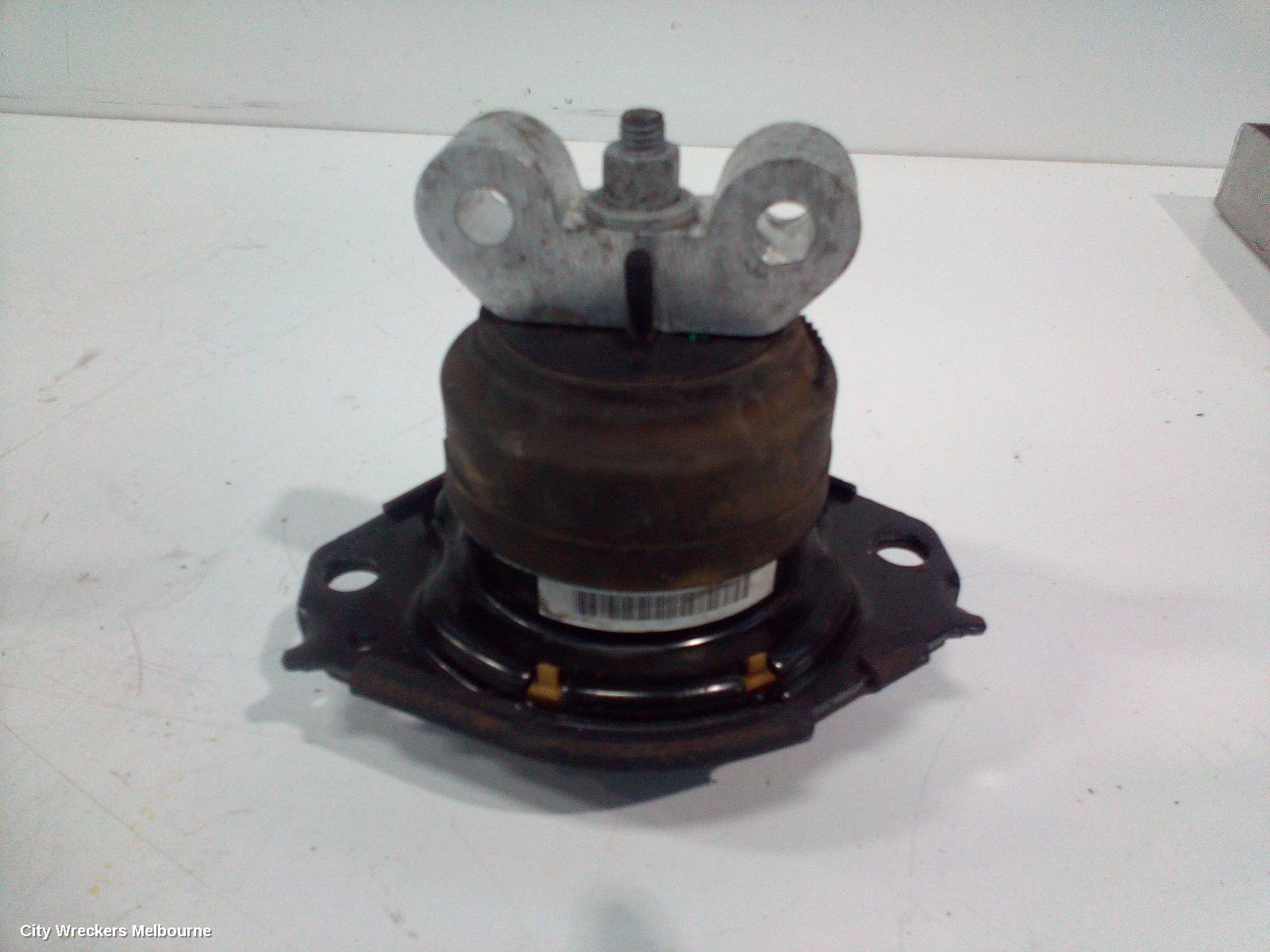 CHRYSLER 300C MOUNT, ENGINE MOUNT, PETROL, 3.6, LX, 05/2012 - 12/2021
