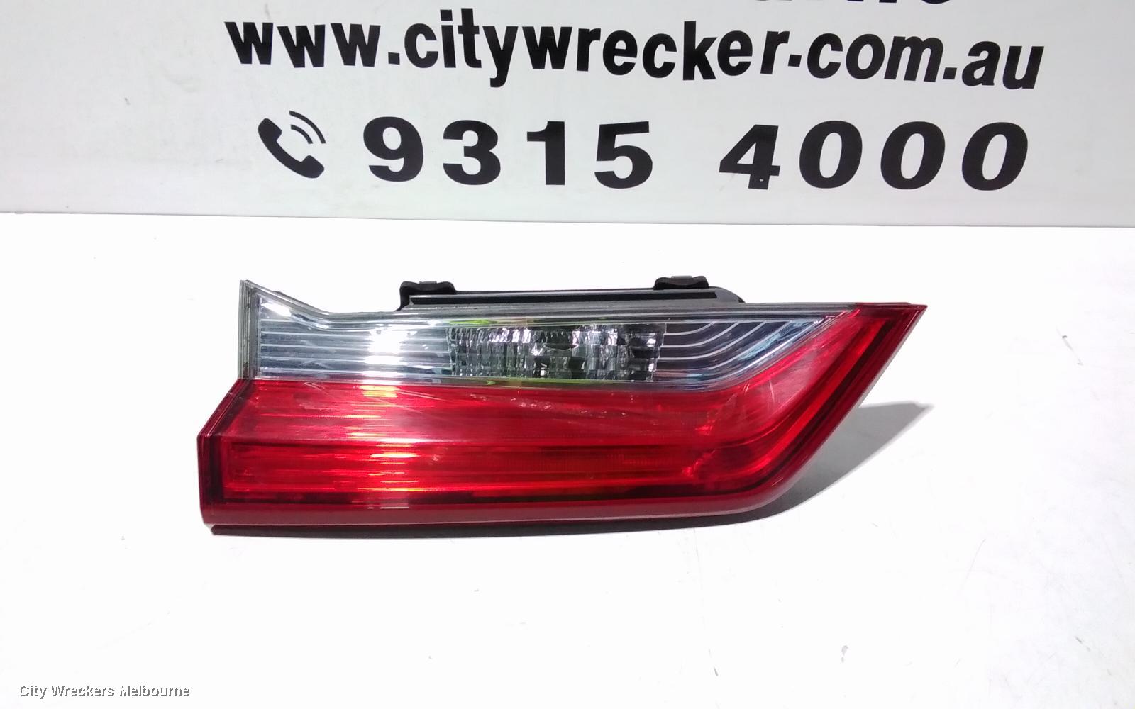 HONDA CRV REAR GARNISH, TAILGATE LAMP (LH SIDE), RW, 05/2017 - 06/2019