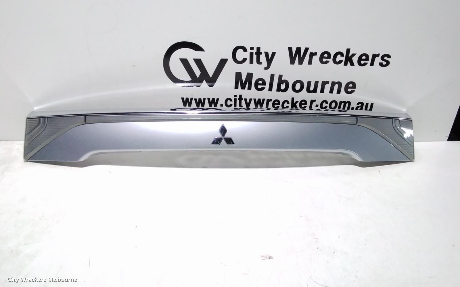 MITSUBISHI OUTLANDER REAR GARNISH, TAILGATE GARNISH (CENTRE), ZJ, ES, 10/2012 - 03/2015