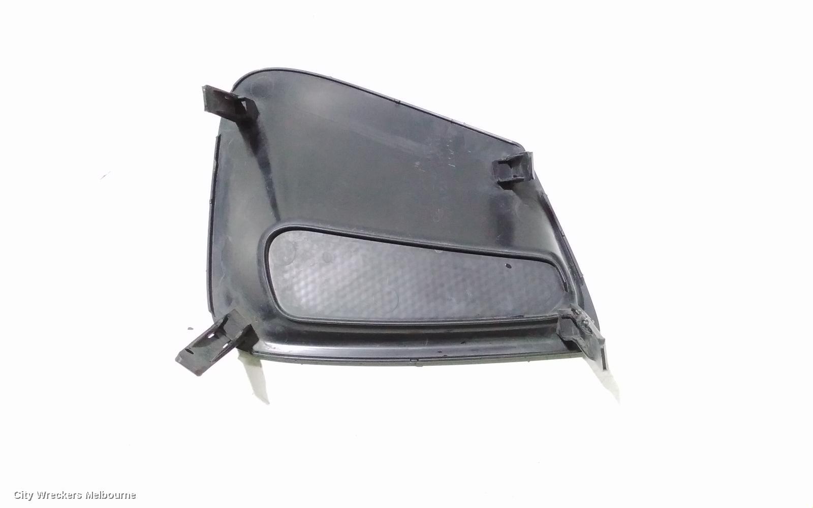 TOYOTA COROLLA RIGHT INDICATOR/FOG/SIDE, BUMPER FOGLAMP, ZRE152/20153R, SEDAN, 03/2007 - 12/2013