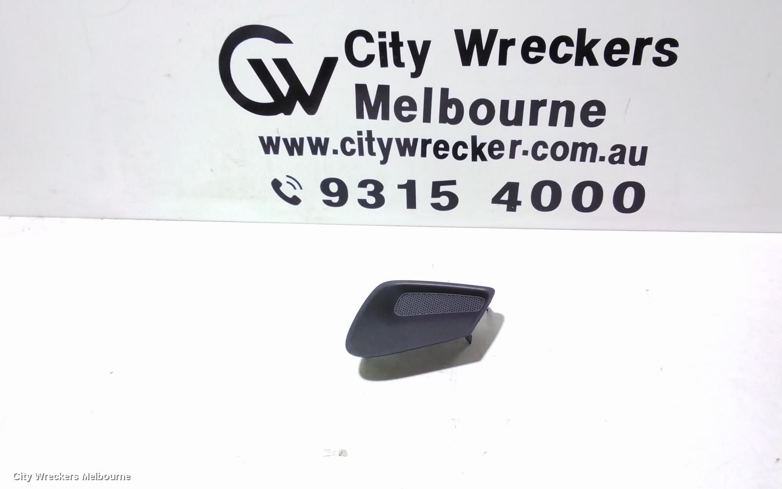 TOYOTA COROLLA RIGHT INDICATOR/FOG/SIDE, BUMPER FOGLAMP, ZRE152/20153R, SEDAN, 03/2007 - 12/2013