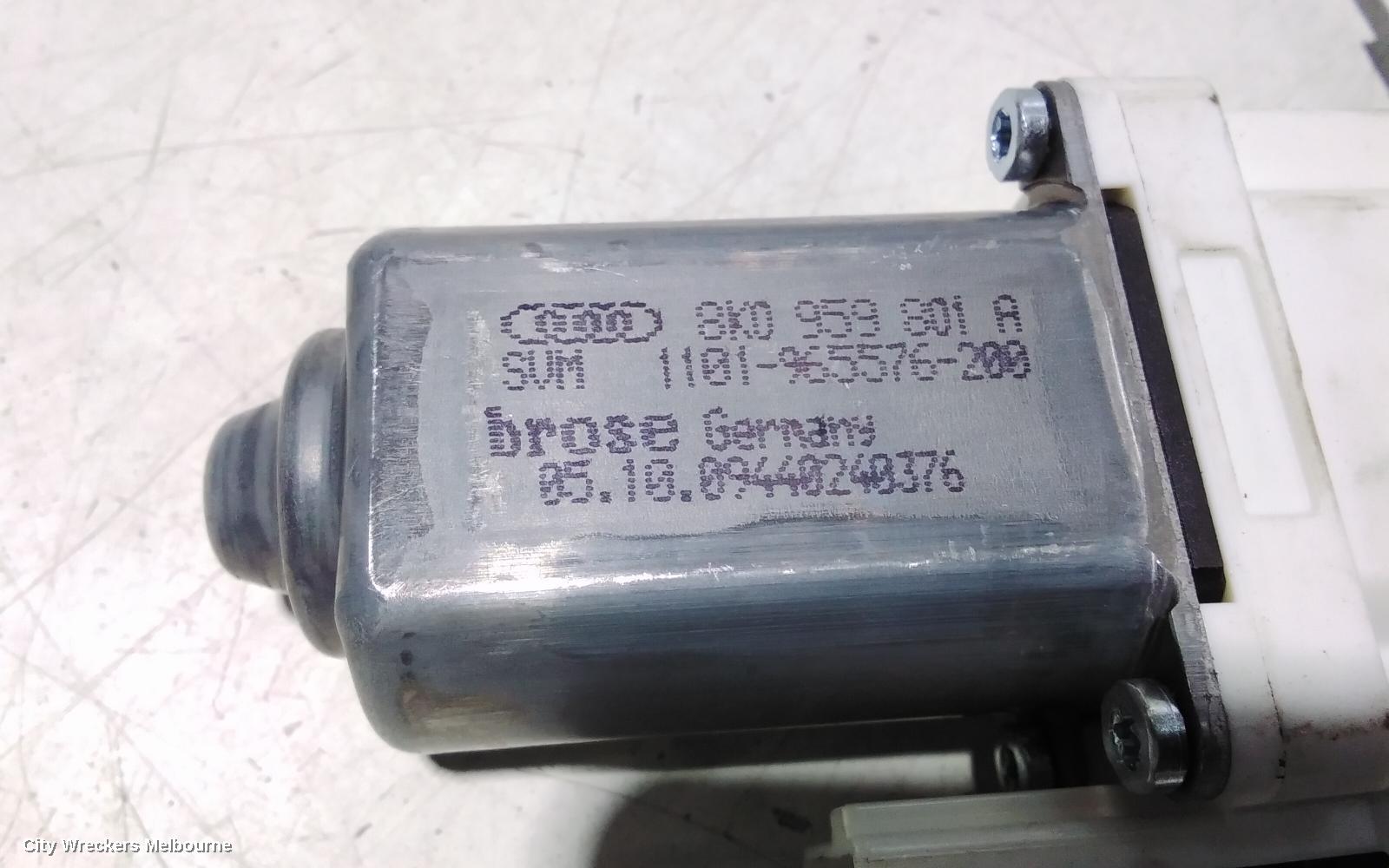 AUDI A4 LEFT FRONT WINDOW REG/MOTOR, B8 8K, 02/2008 - 06/2010