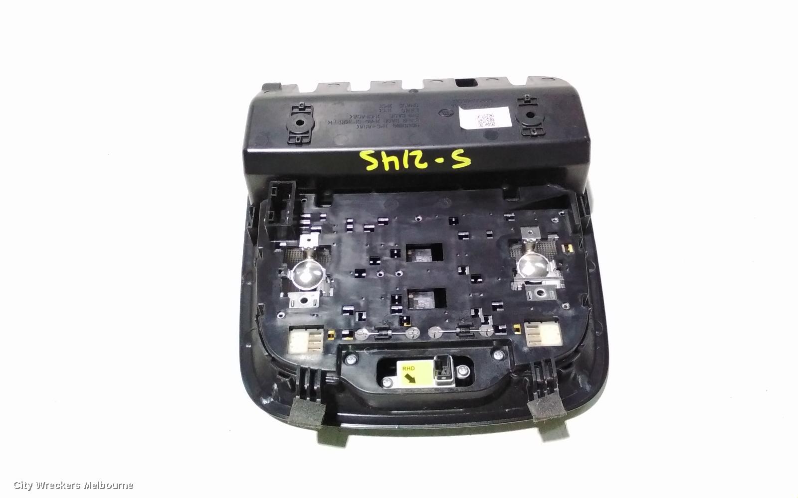 KIA SORENTO COURTESY LIGHT, UM, FRONT, NON SUNROOF CONTROLS TYPE, 03/2015 - 01/2020