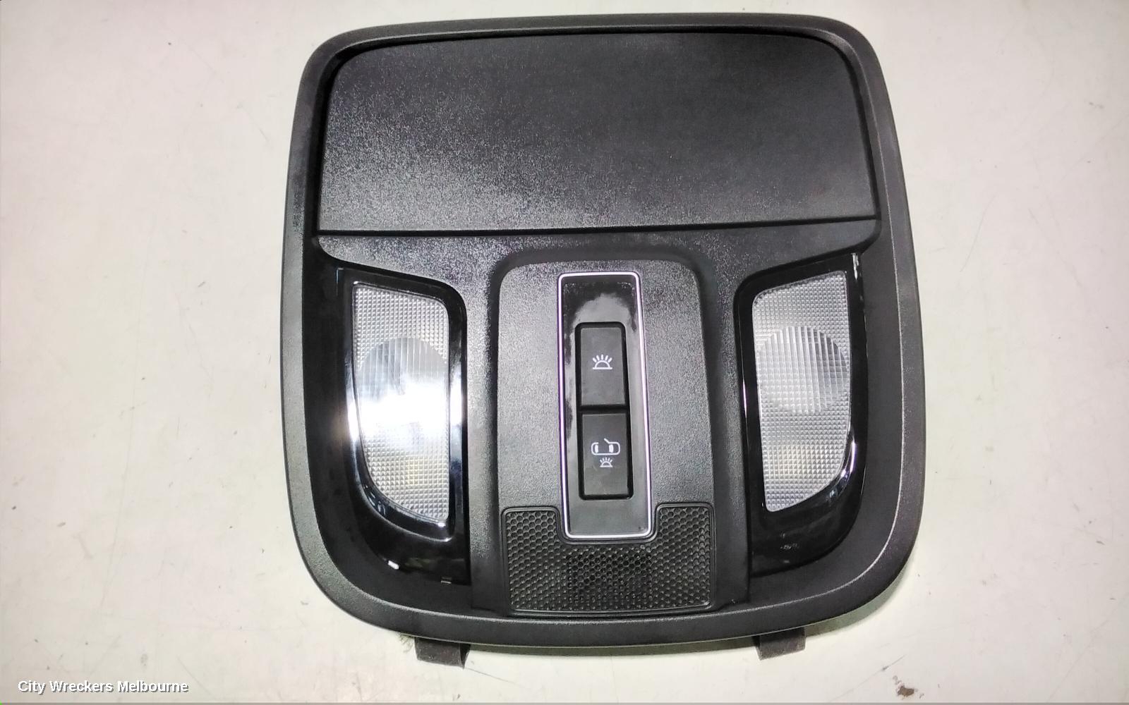 KIA SORENTO COURTESY LIGHT, UM, FRONT, NON SUNROOF CONTROLS TYPE, 03/2015 - 01/2020