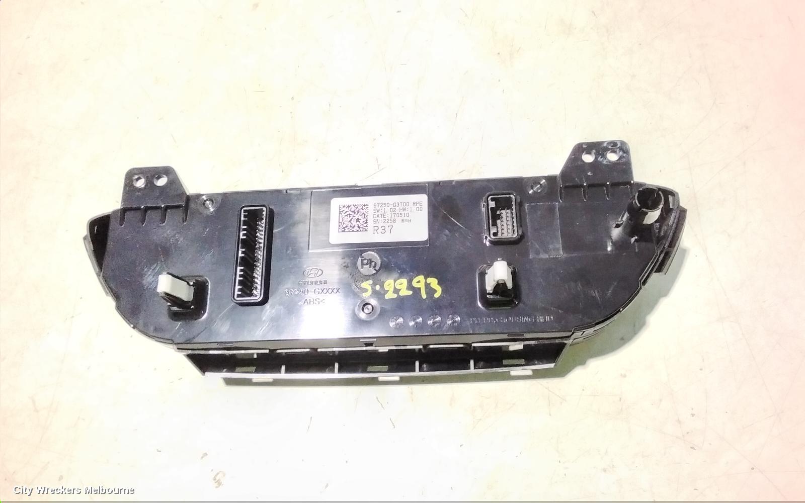 HYUNDAI I30 HEATER/AC CONTROLS, DUAL ZONE CLIMATE CONTROL TYPE, PD, 03/2017 ONWARDS